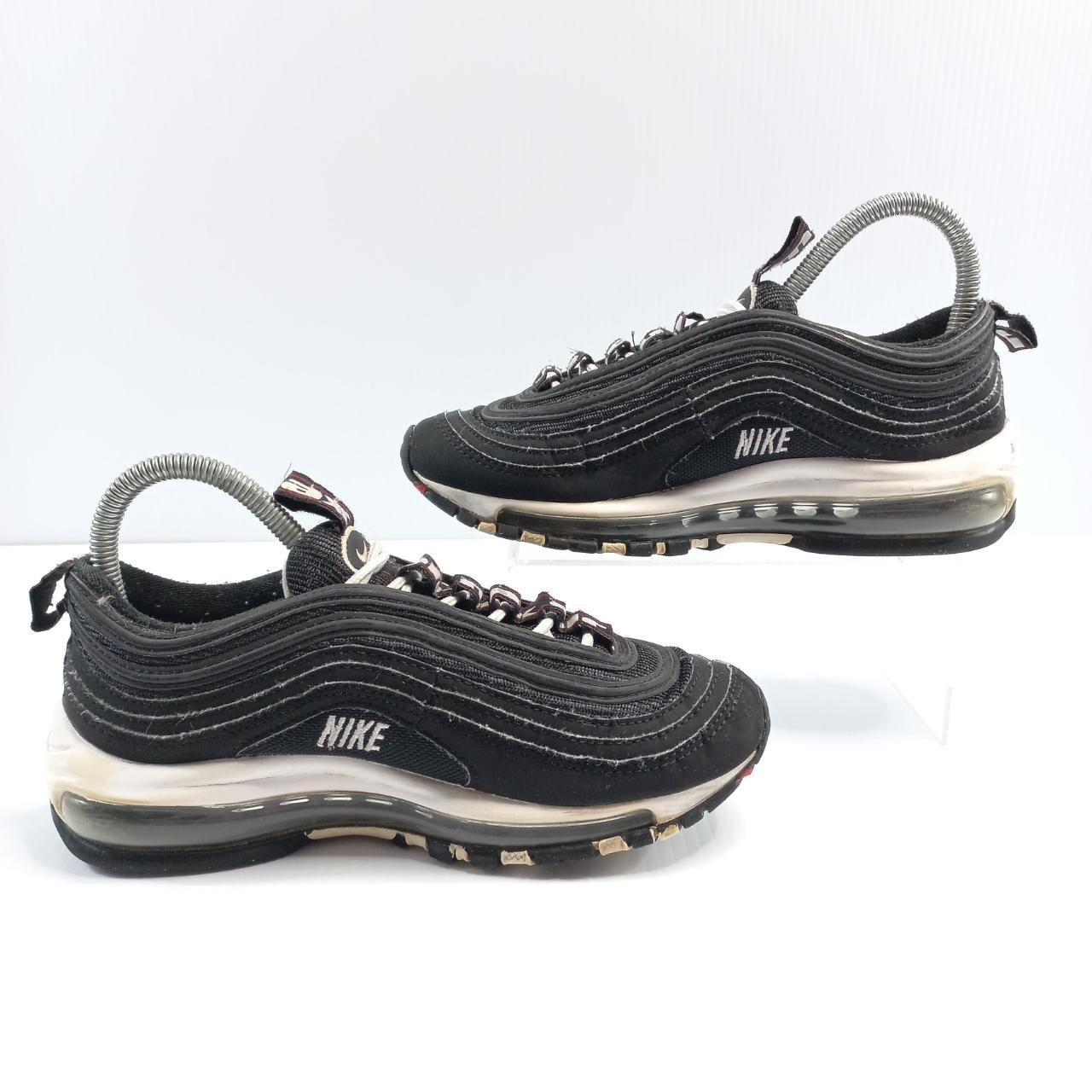 nike trainers with bubble