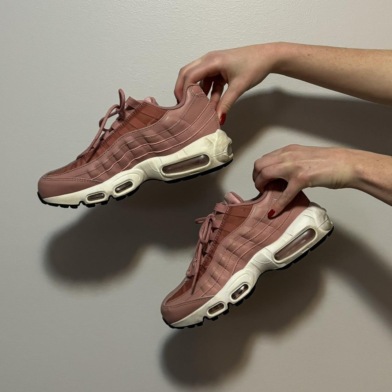 dusky pink nike trainers