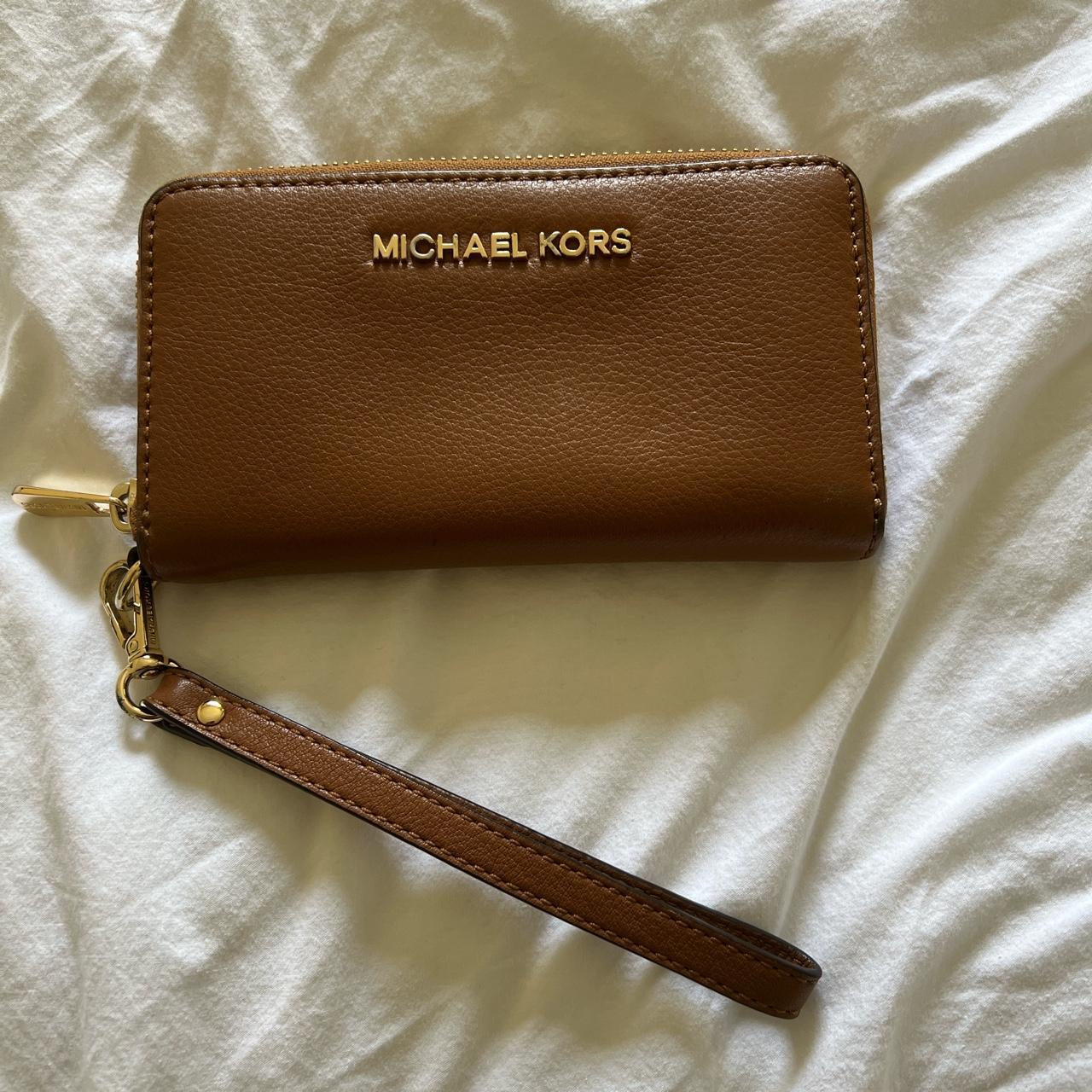 Michael Kors small black wallet #michaelkors - Depop