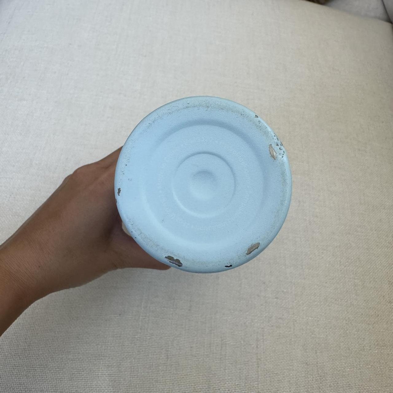 Light blue hydro flask!! Only used a couple of times - Depop