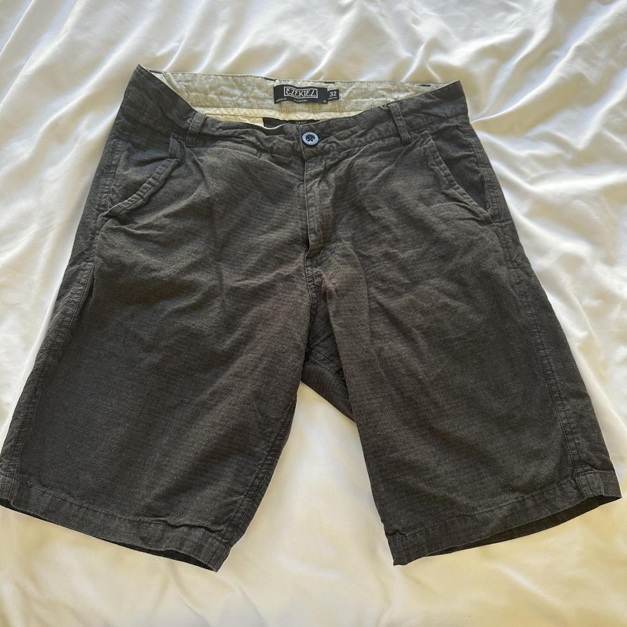 Ezekiel mens grey shorts pay through depop - Depop