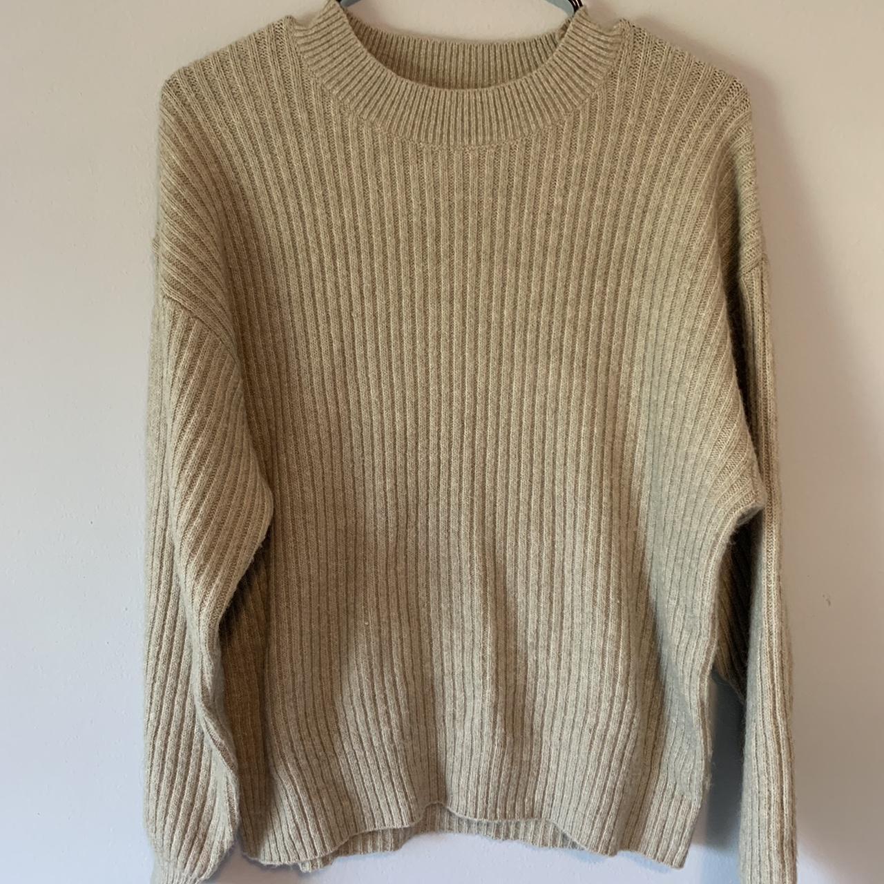 Sage green sweater - Depop