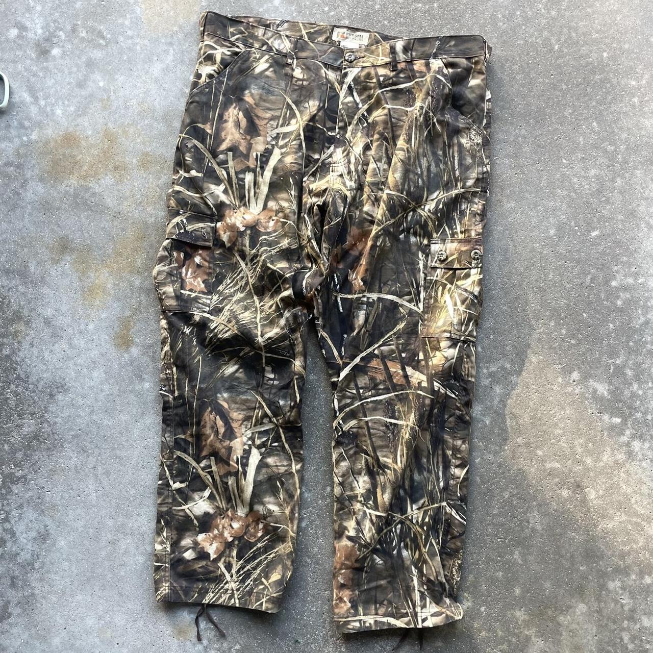 INSANE realtree camo cargo pants. size xl super nice... Depop