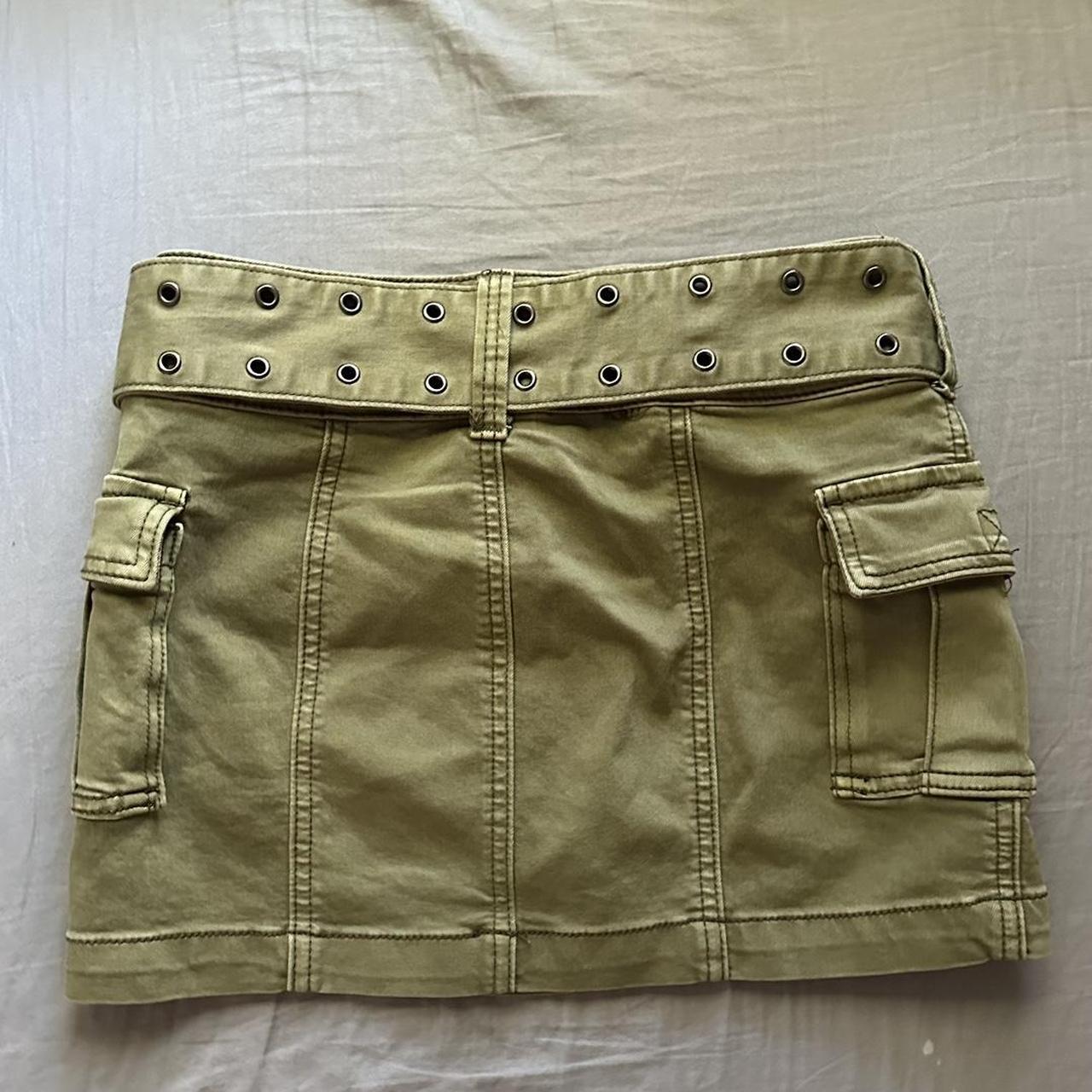 Urban Outfitters Women's Skirt (2)