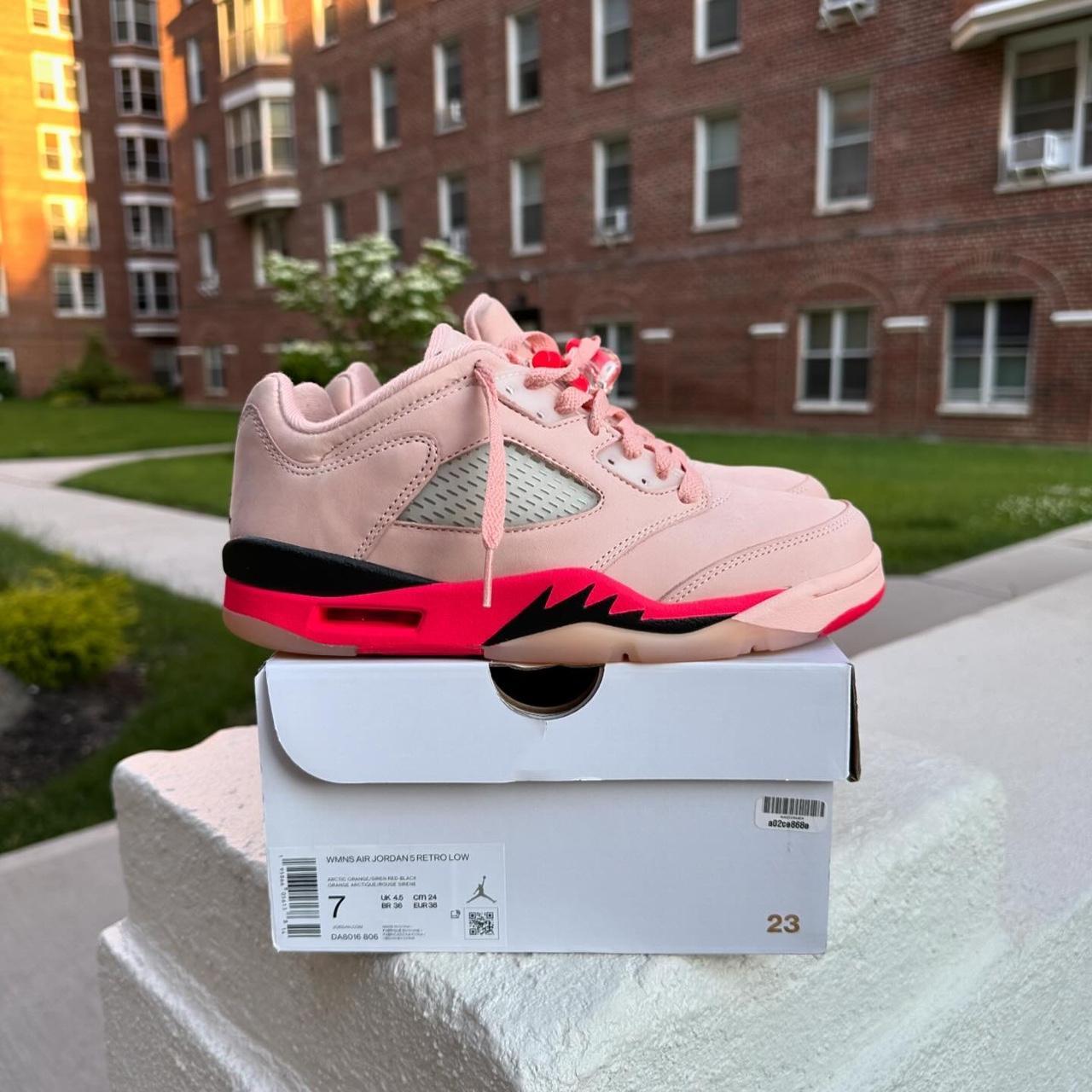 Pink jordans for womens hotsell