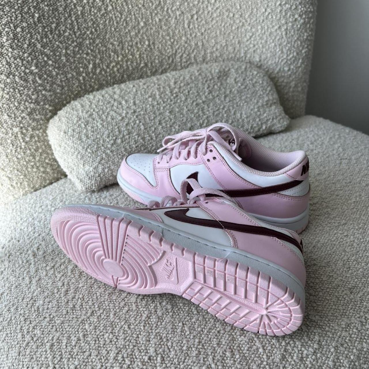 pink and gray nike dunks