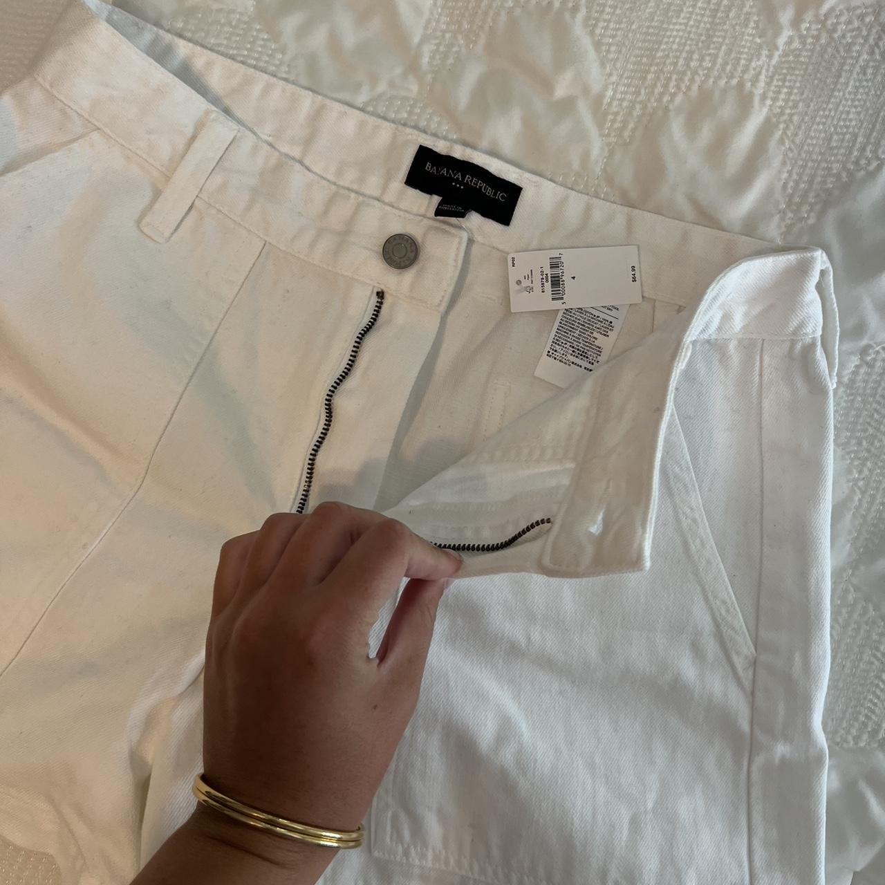 Banana Republic Women's White Shorts (2)