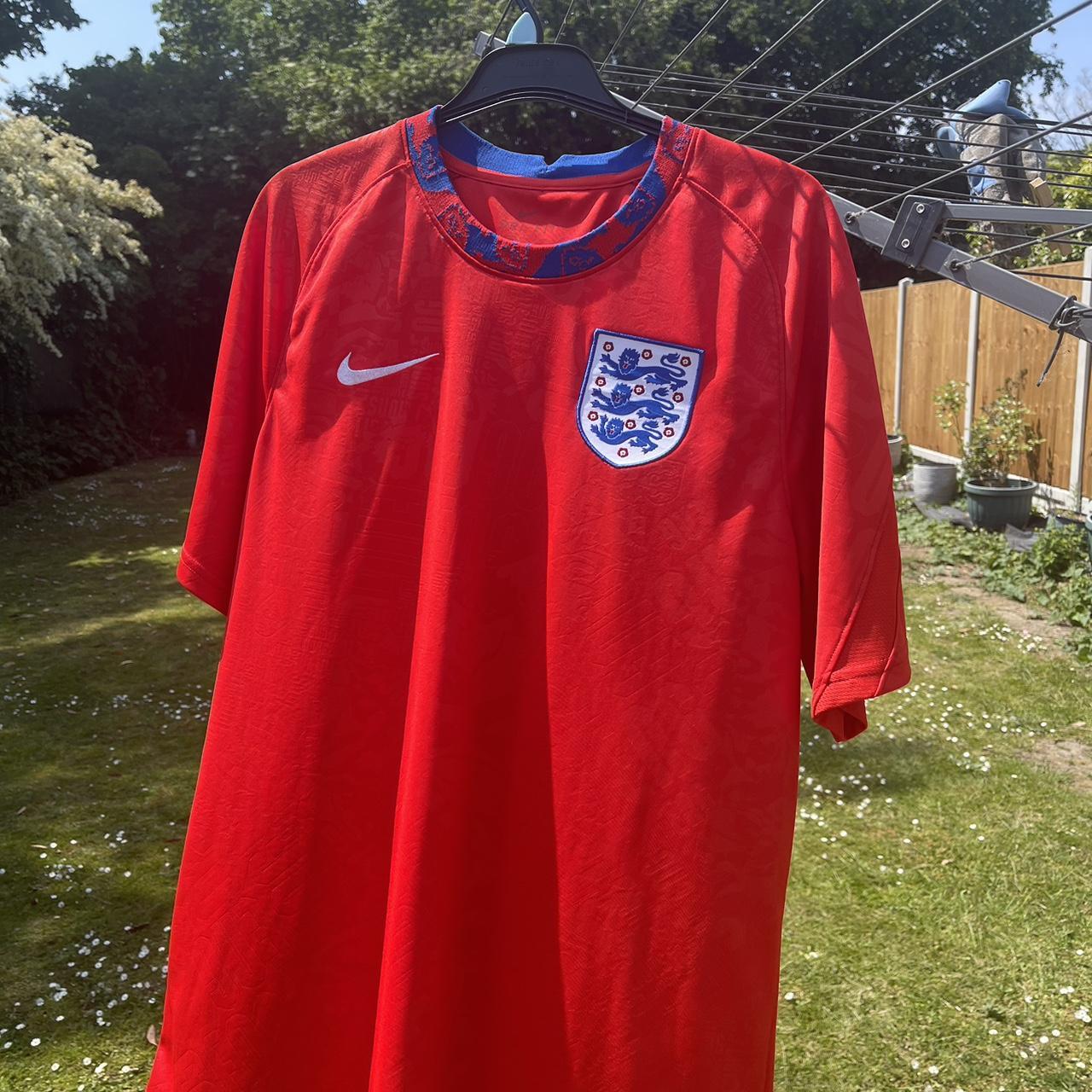 pre match england shirt