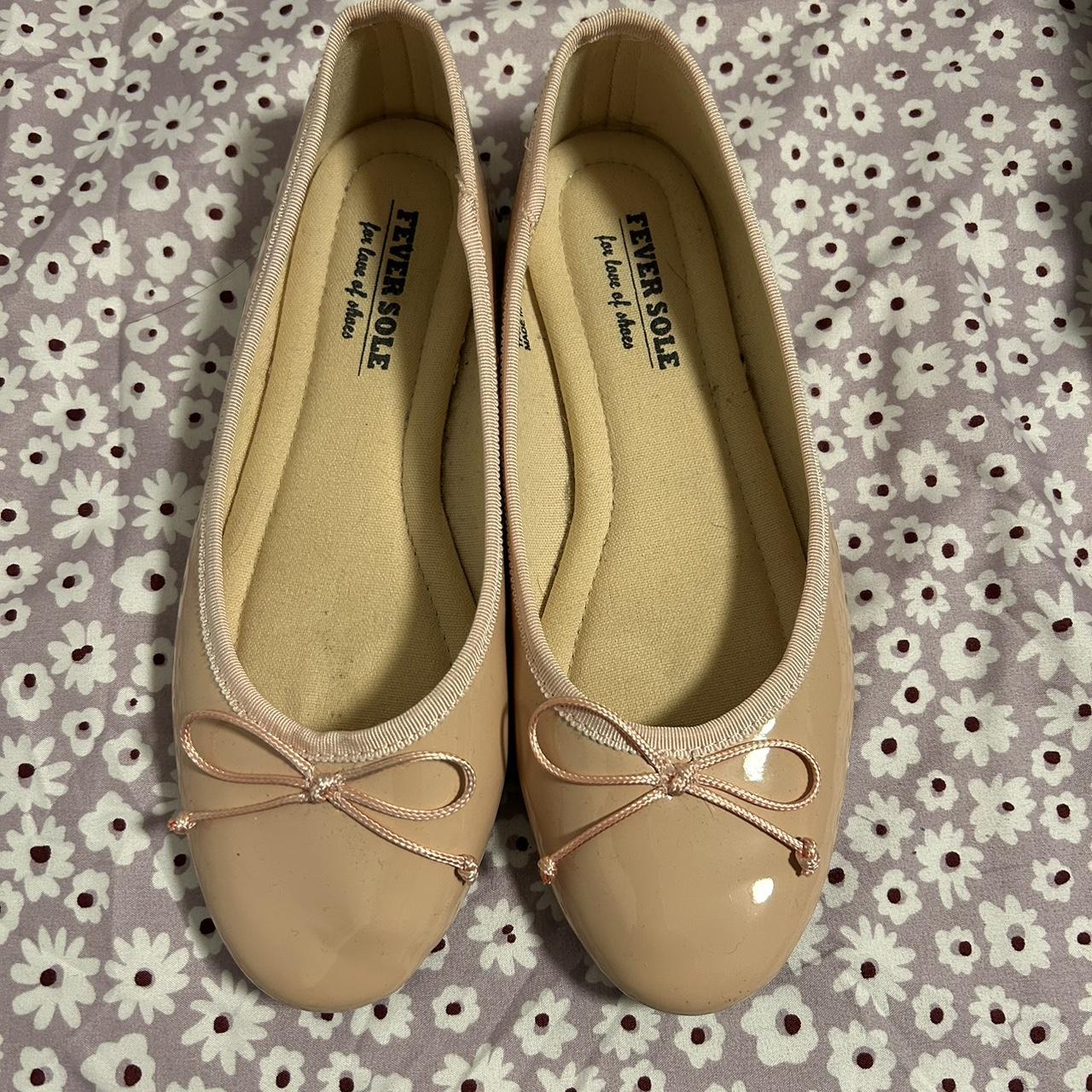 Feversole ballet flats in size 6.5 super cute and... - Depop