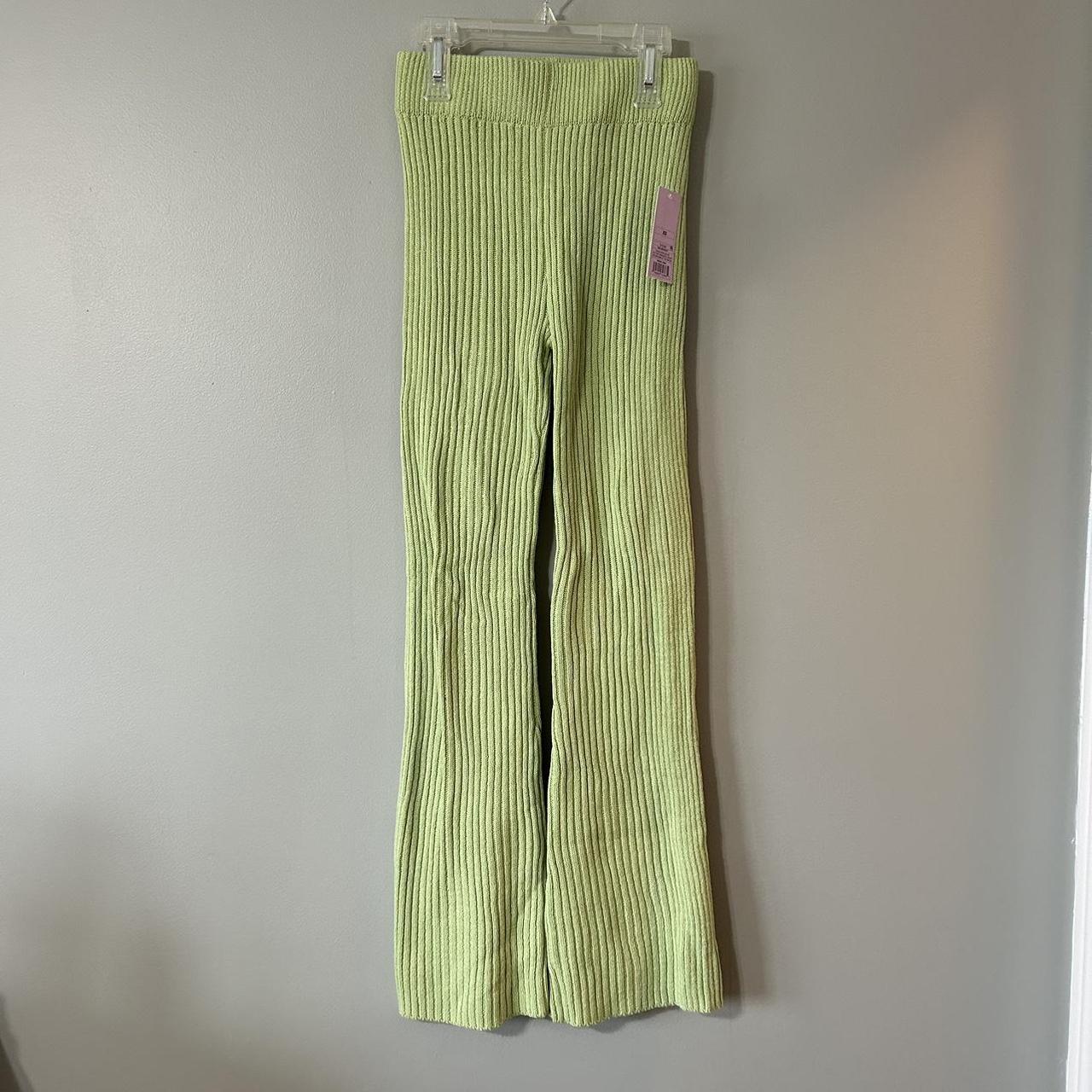 green flared leggings wild fable brand size xxs - Depop