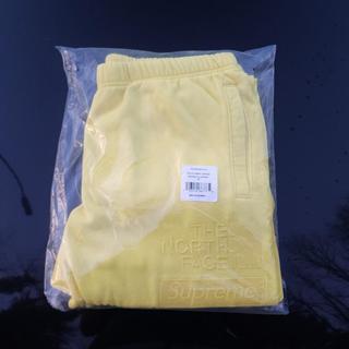 Supreme The North Face Pigment Printed Sweatpant in... - Depop