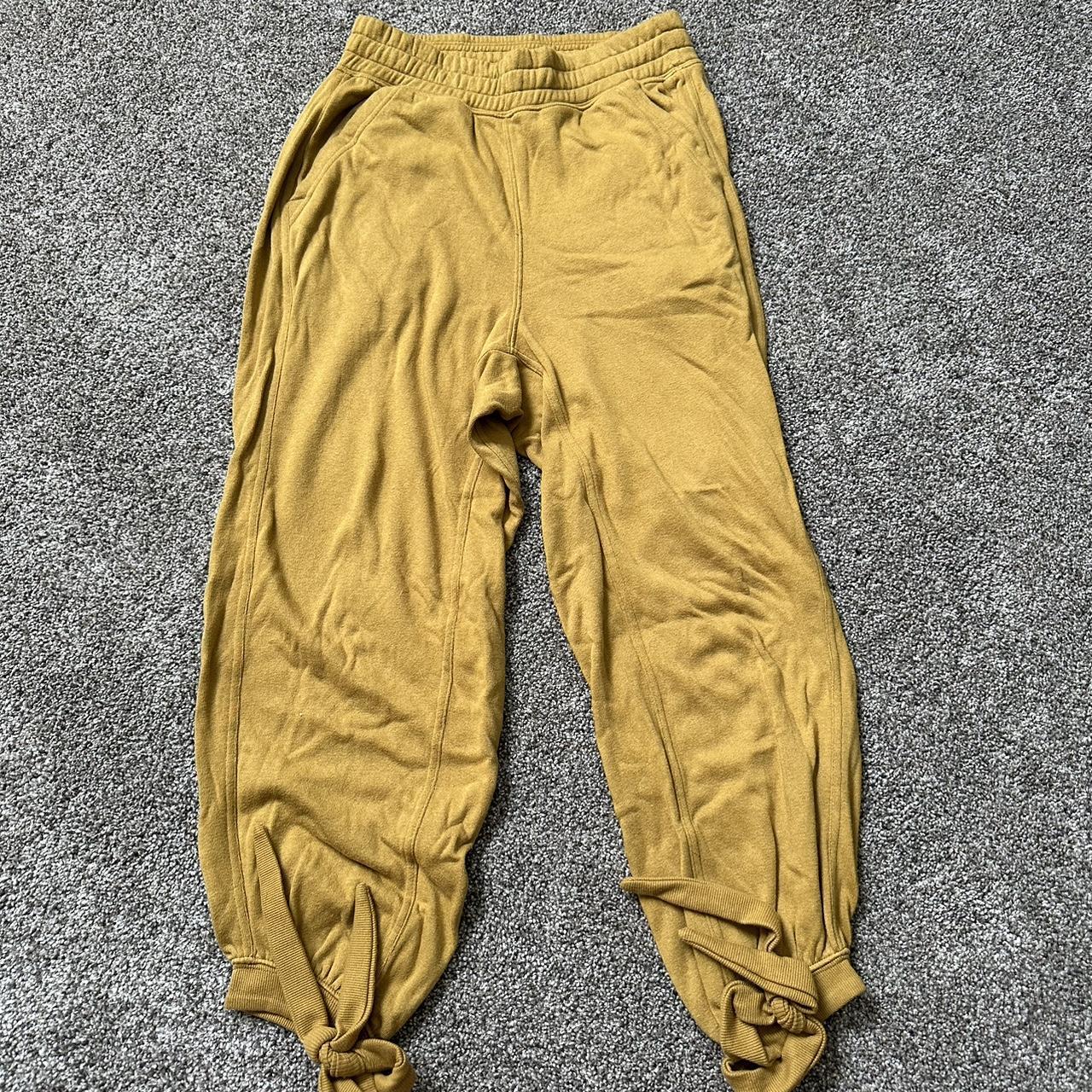 FREE PEOPLE SWEATPANTS - Depop