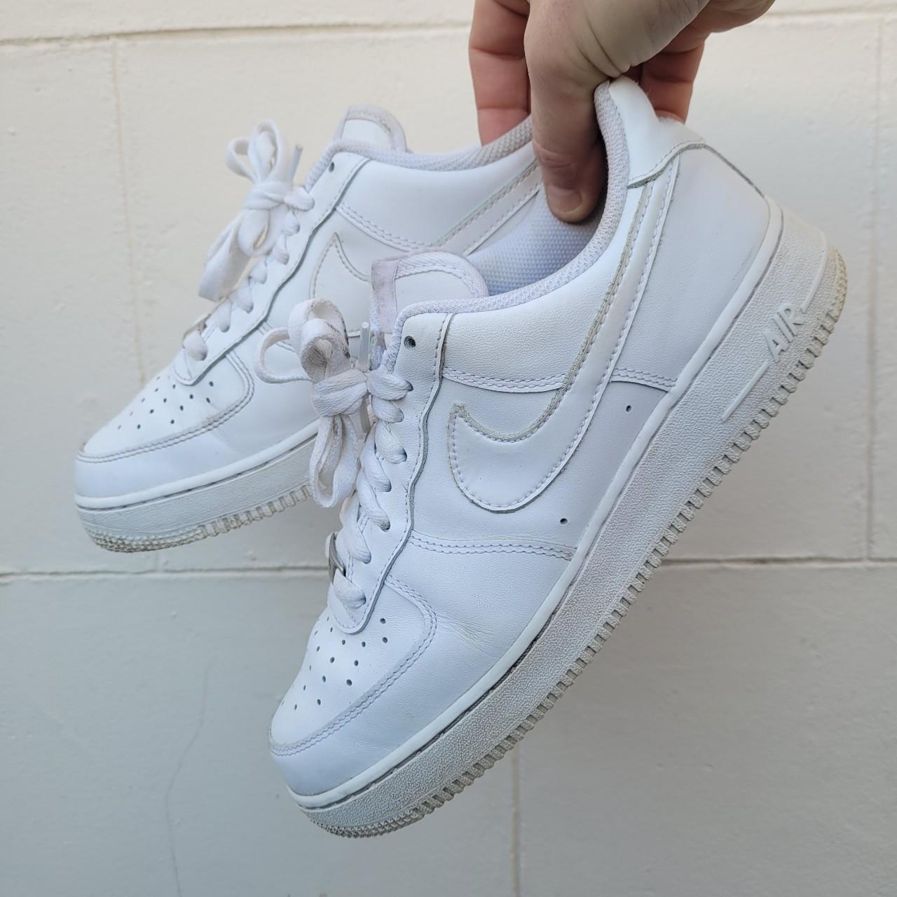 Nike Men's White Trainers | Depop