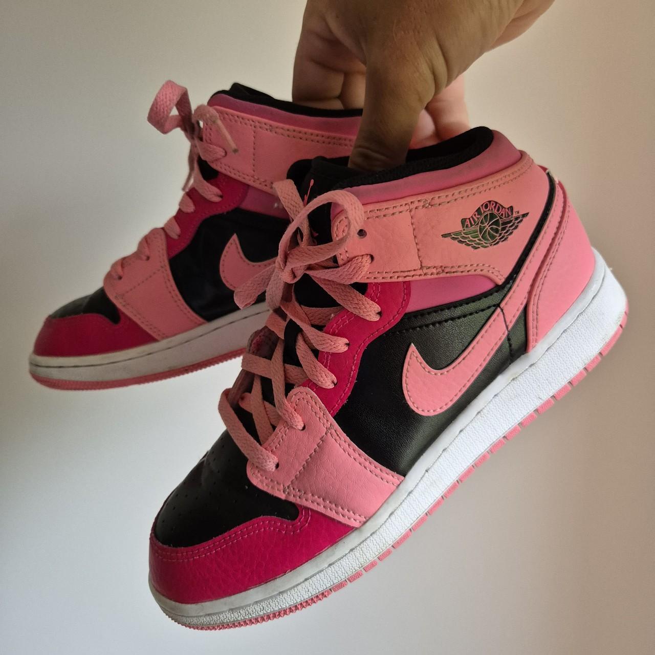 Jordan one pink and black on sale