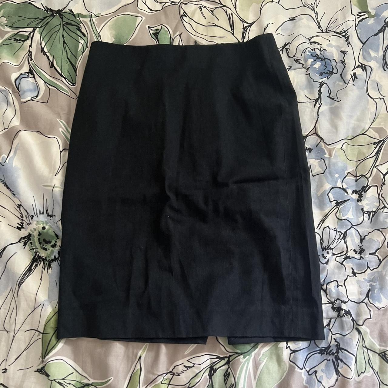 Theory Skirt Size: 00 Color: Navy Blue Worn a... - Depop