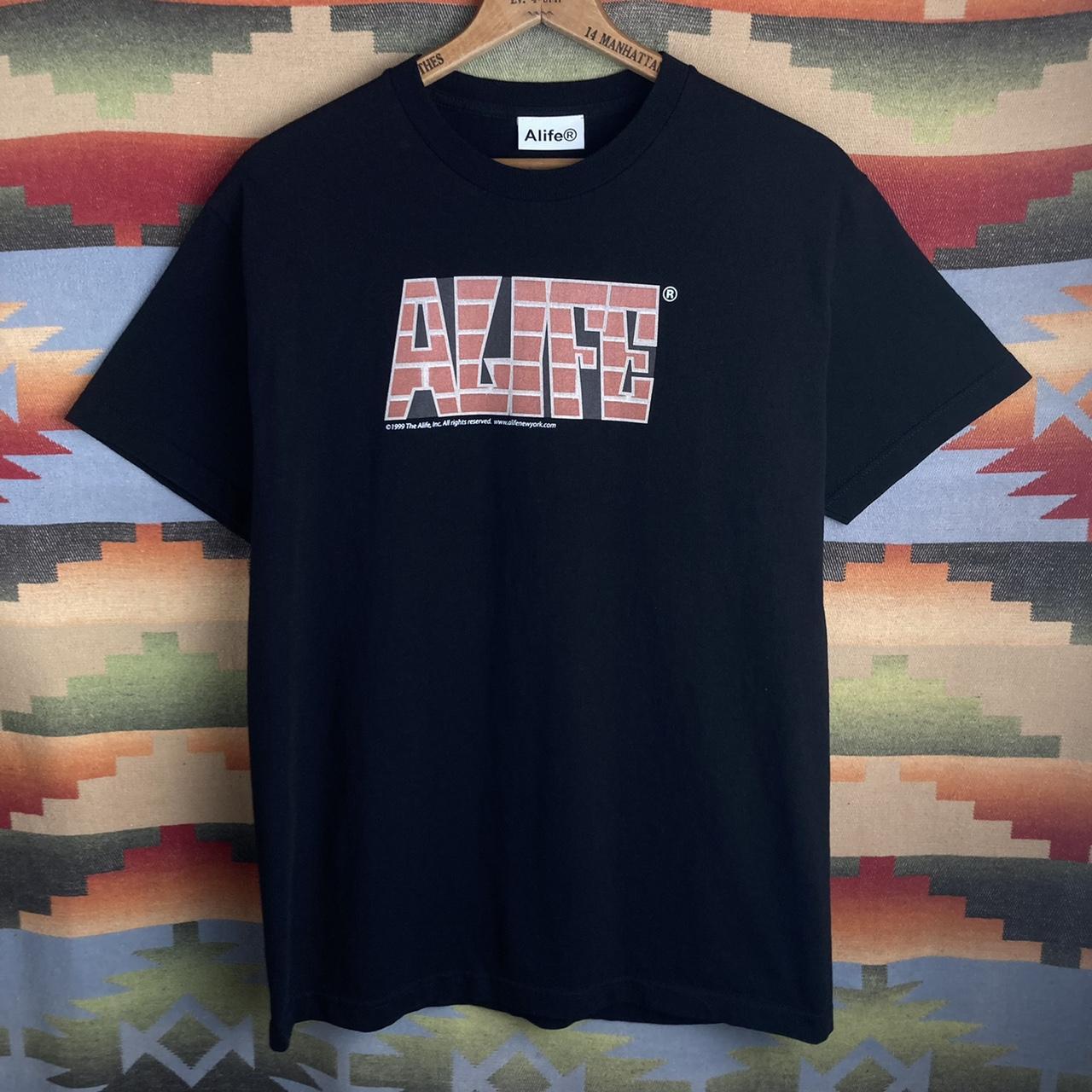Alife Men's Black and Red T-shirt (2)