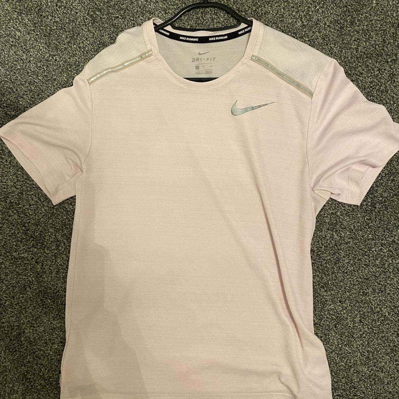 Nike Men's Pink and Grey Tshirt Depop