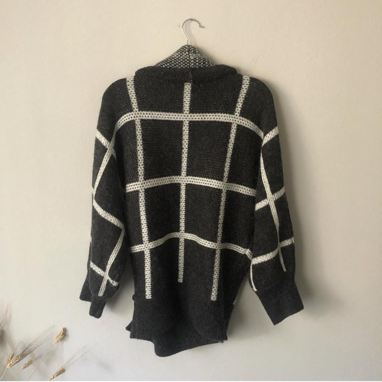 Wildfox Marianne shops Windowpane Wool Blend Wrap Chunky Cardigan Sweater Small