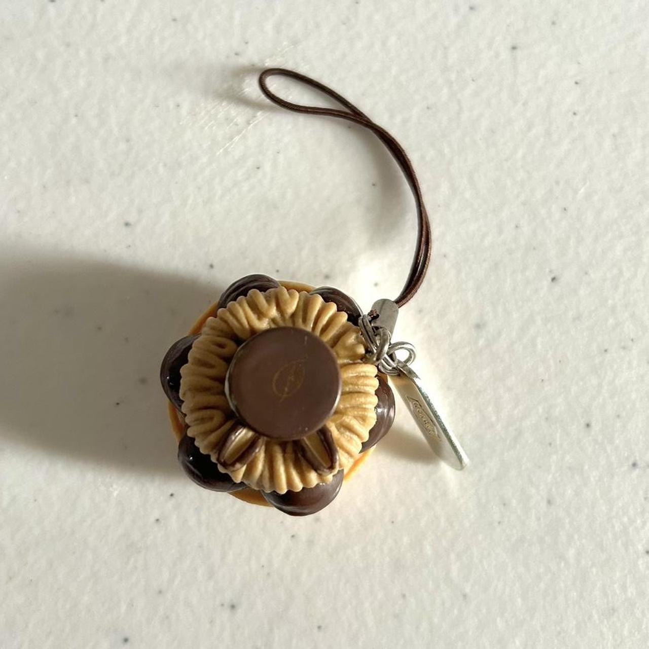 item listed by emilyd002