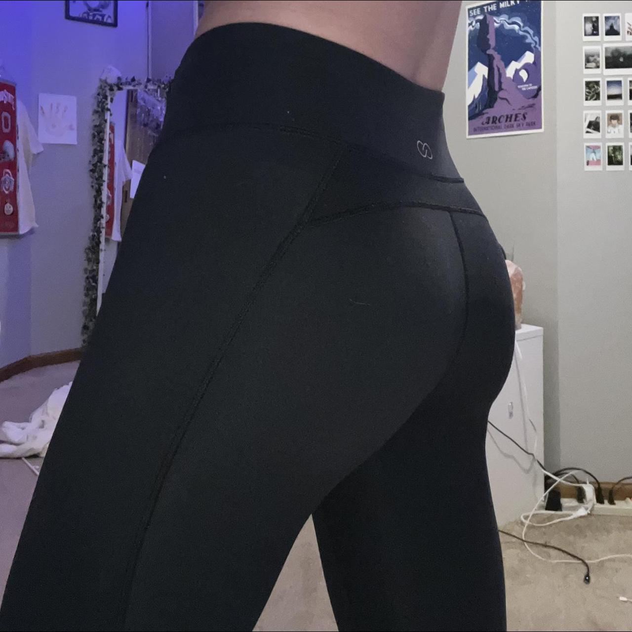 CALIA black capri leggings •the tag was ripped out, - Depop
