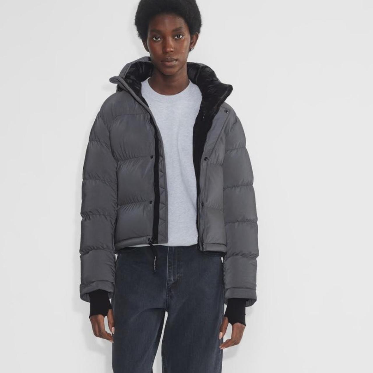 Aritzia THE SUPER PUFF グレー ダウンジャケット XS The Super Puff™ - Liquid Shine | Aritzia US