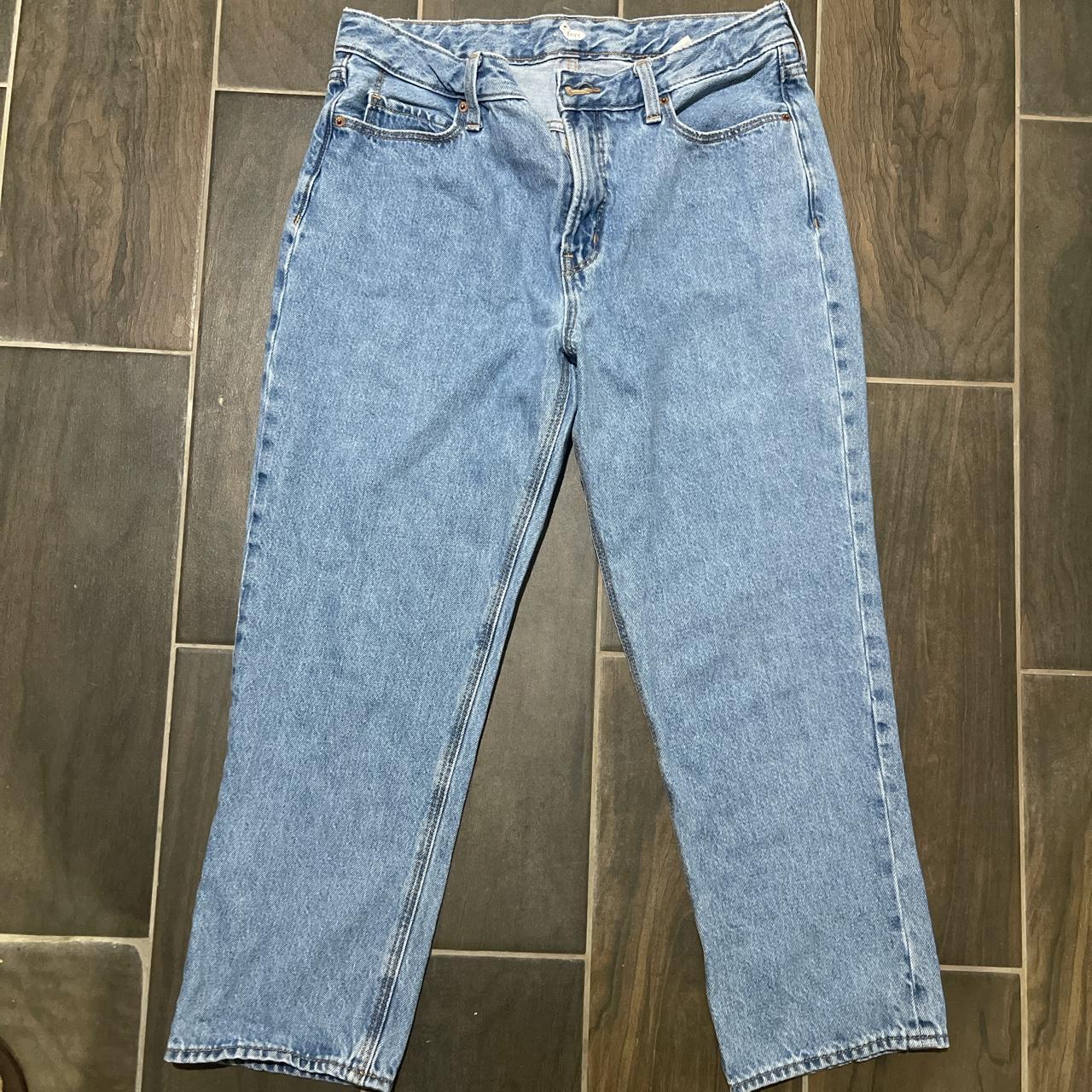 Old Navy mom jeans size 8 #oldnavy #momjeans - Depop