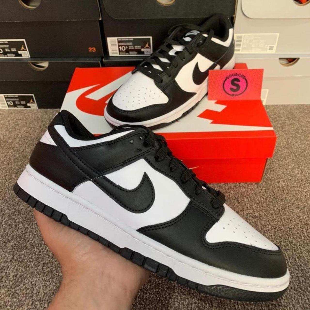 Nike Men's White and Black Trainers | Depop