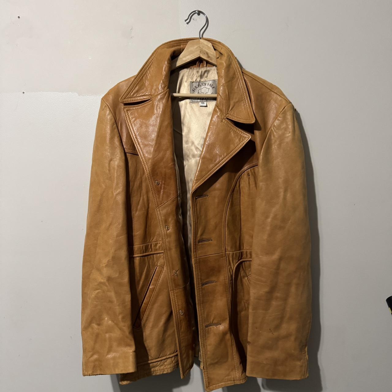 item listed by dahlialy