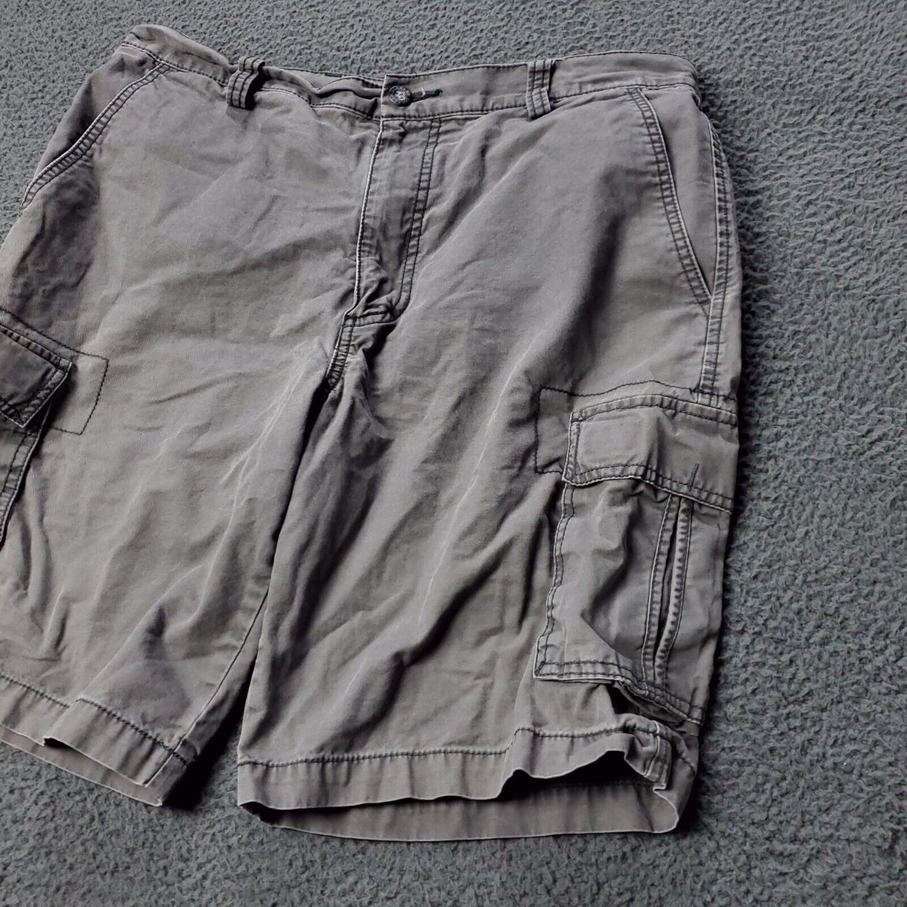 Dockers Men's Grey Shorts (3)