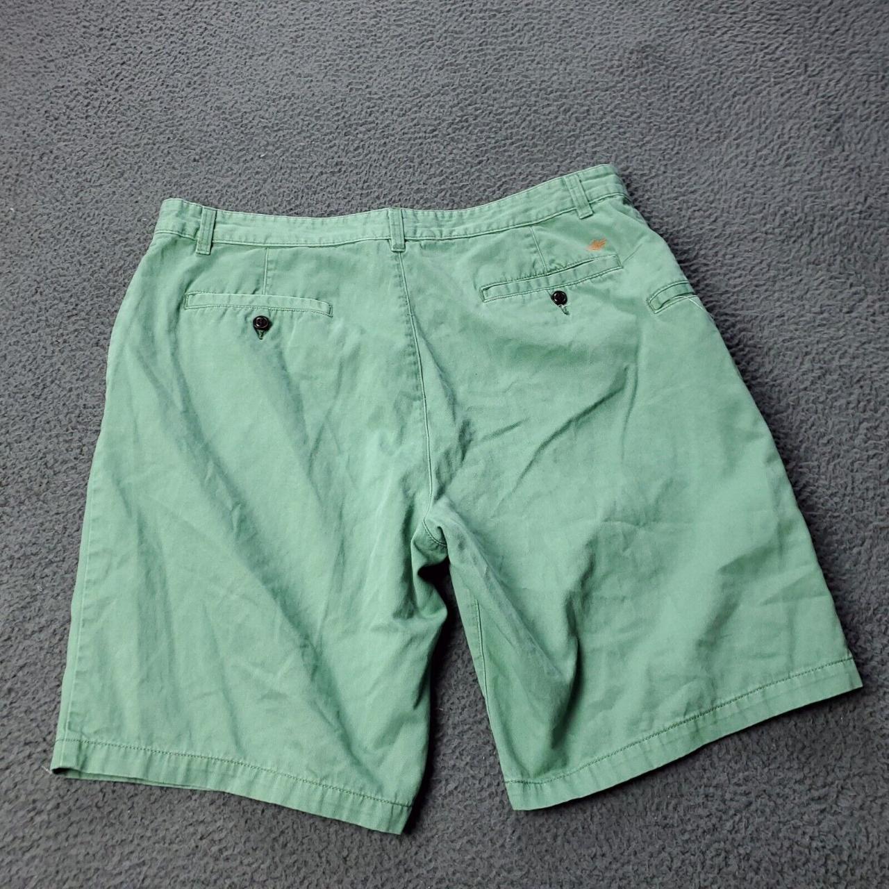 Dockers Men's Green Shorts (2)