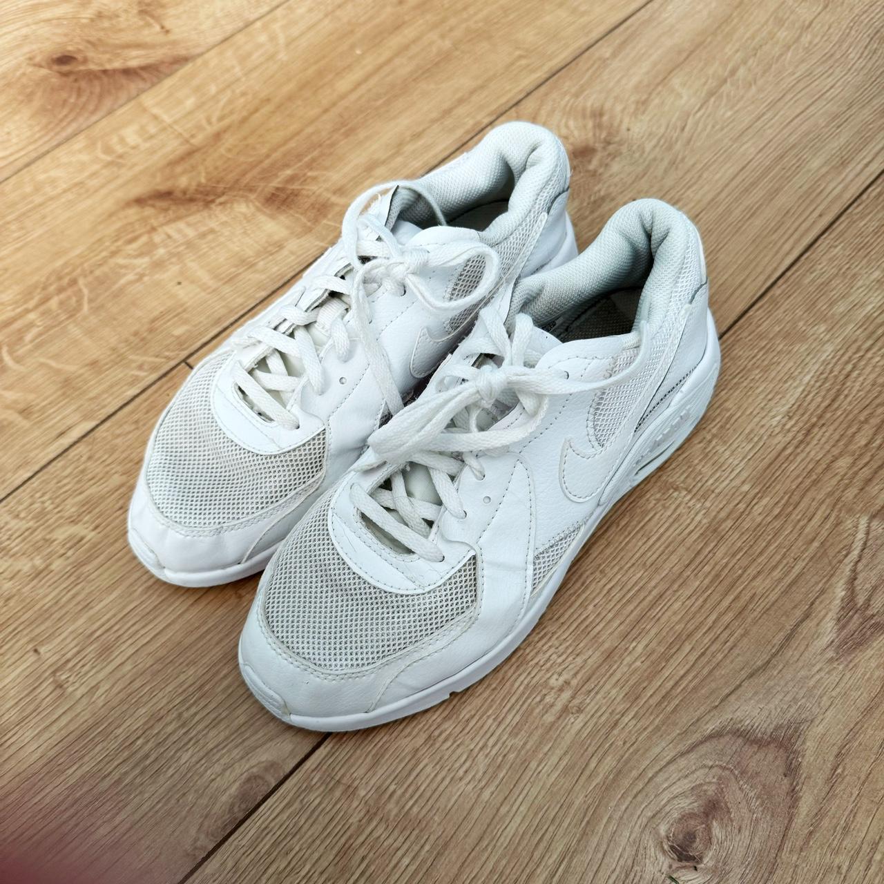 triple white nike shoes