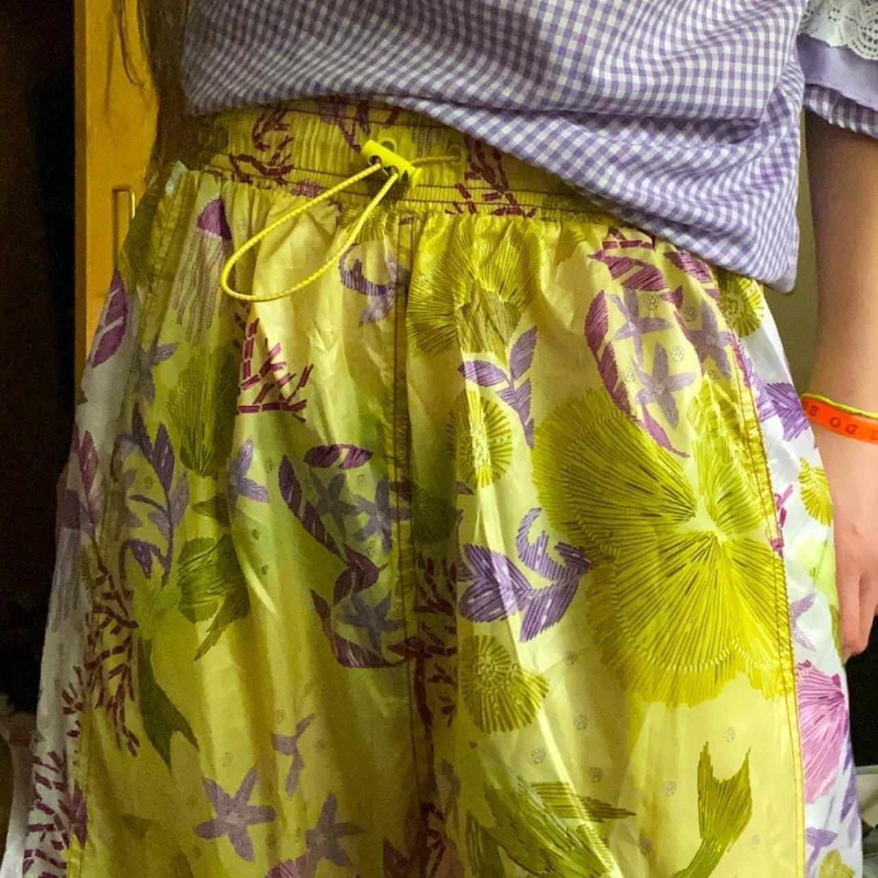 item listed by sunnywardrobe