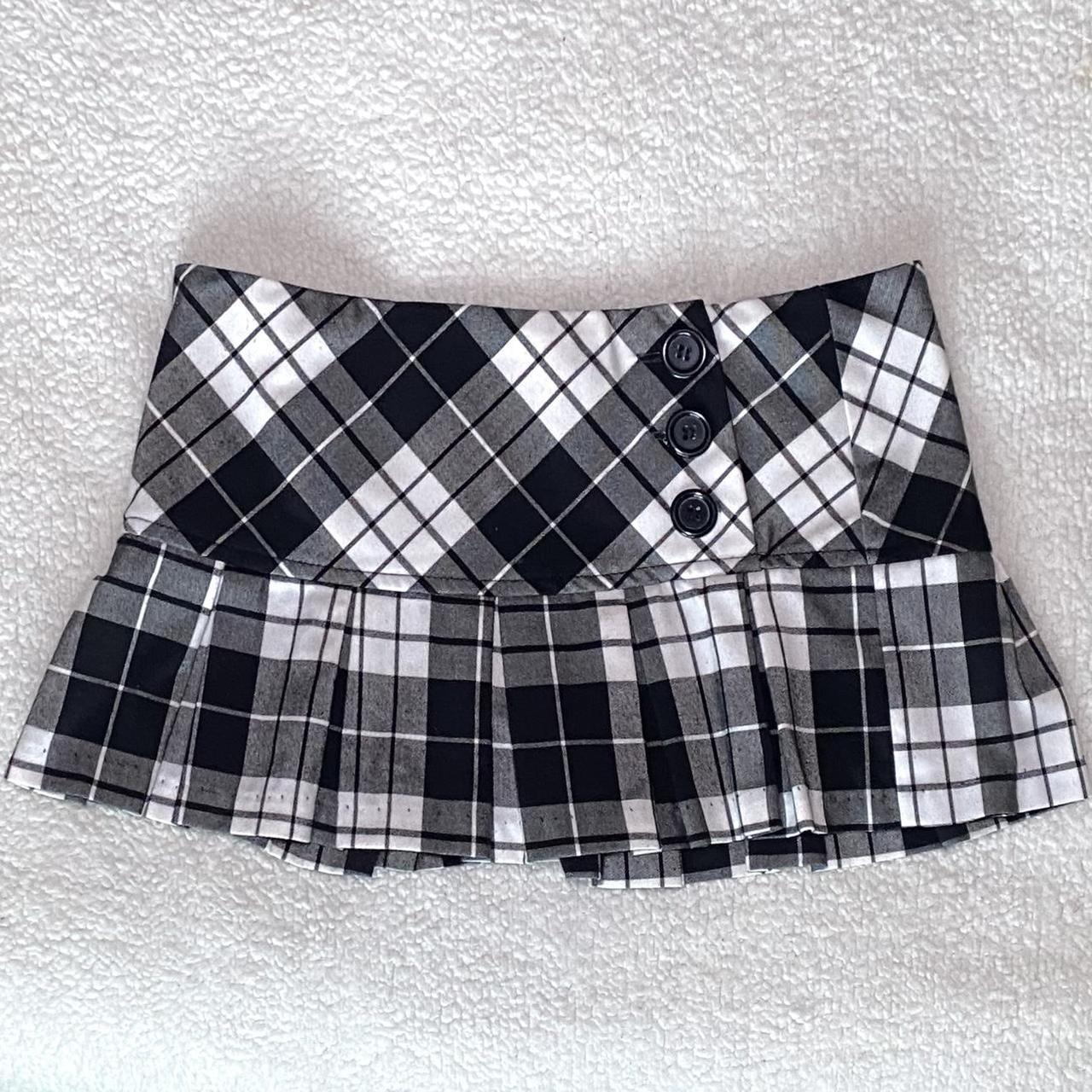 Black and white plaid skirt 5t hotsell