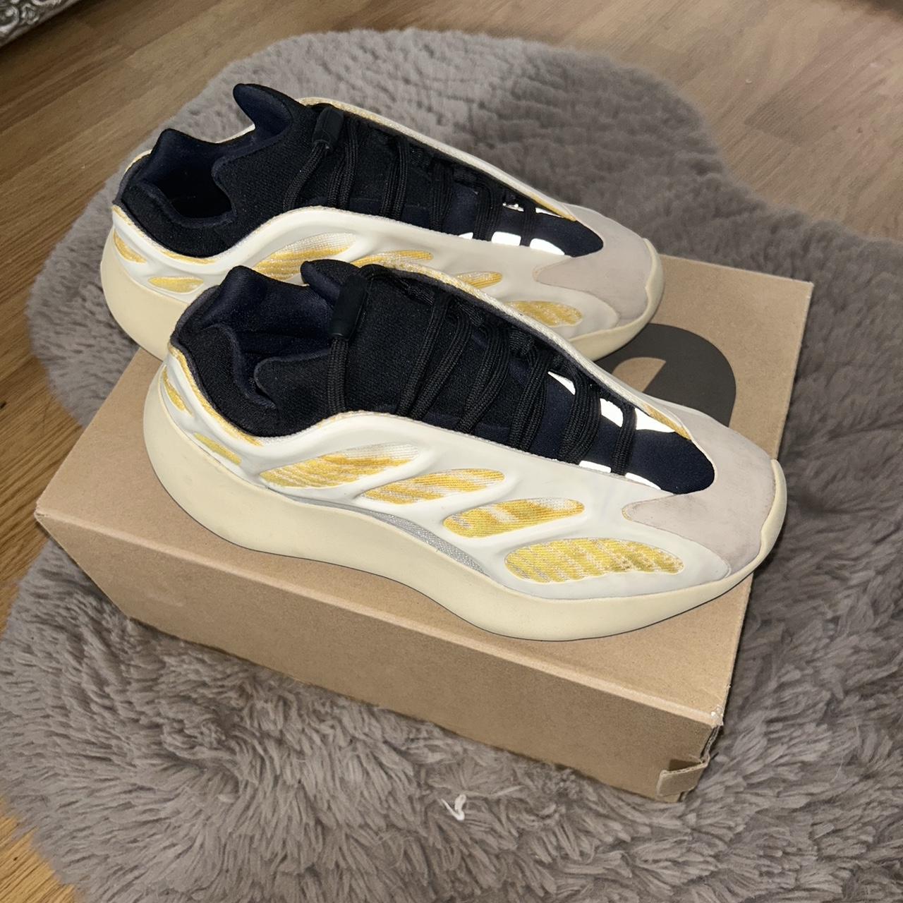 solars yeezy
