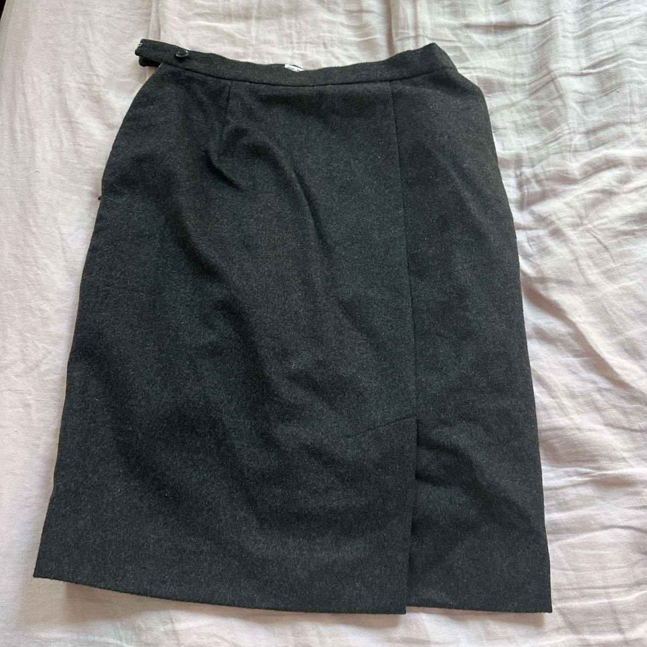 Max Mara Women's Skirt | Depop