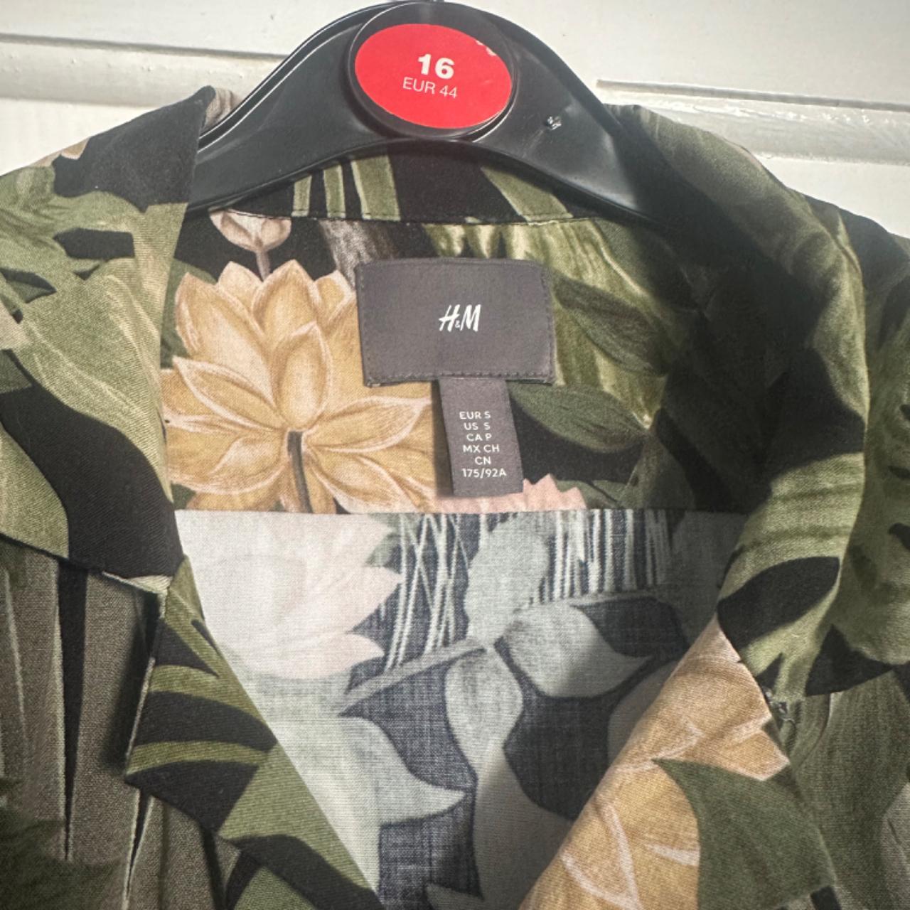 H&M Green Floral Short Depop