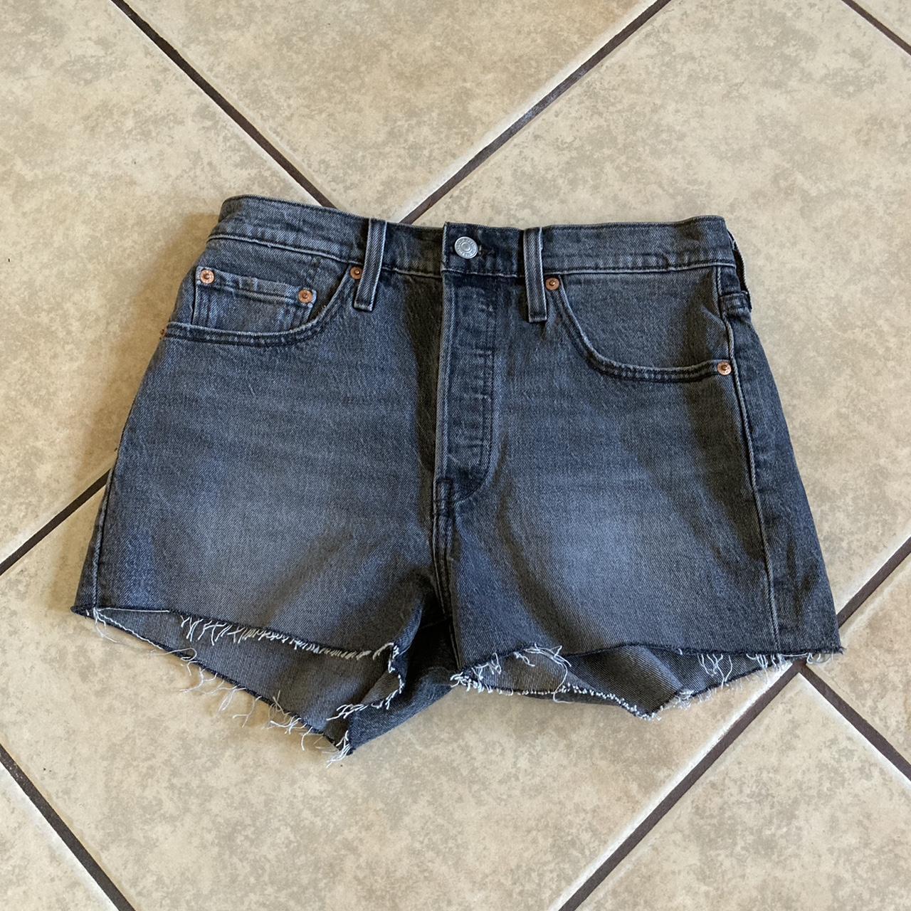 Levi’s 501 Cutt-off Shorts women’s Size W27... - Depop