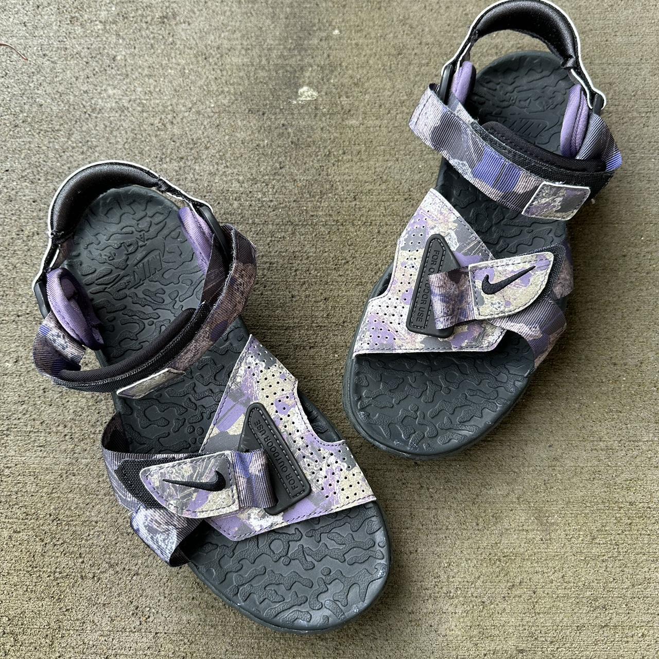 Purple store nike sandals