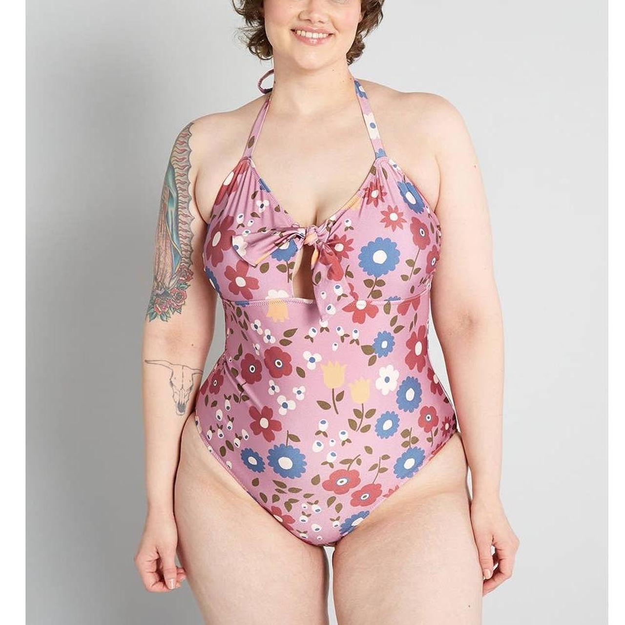ModCloth x Princess Highway Tie-Front One-Piece Swimsuit