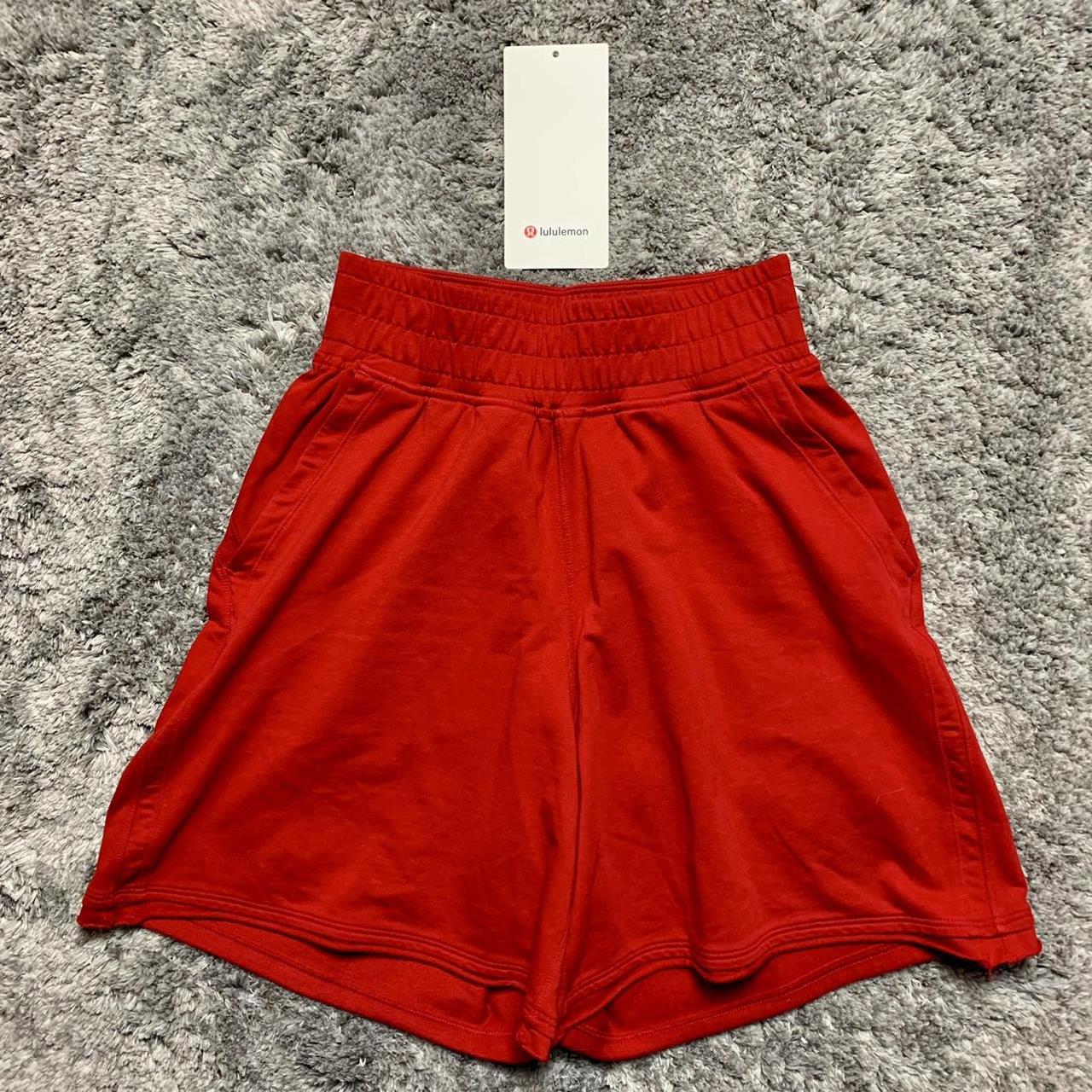 Red lululemon deals shorts women's