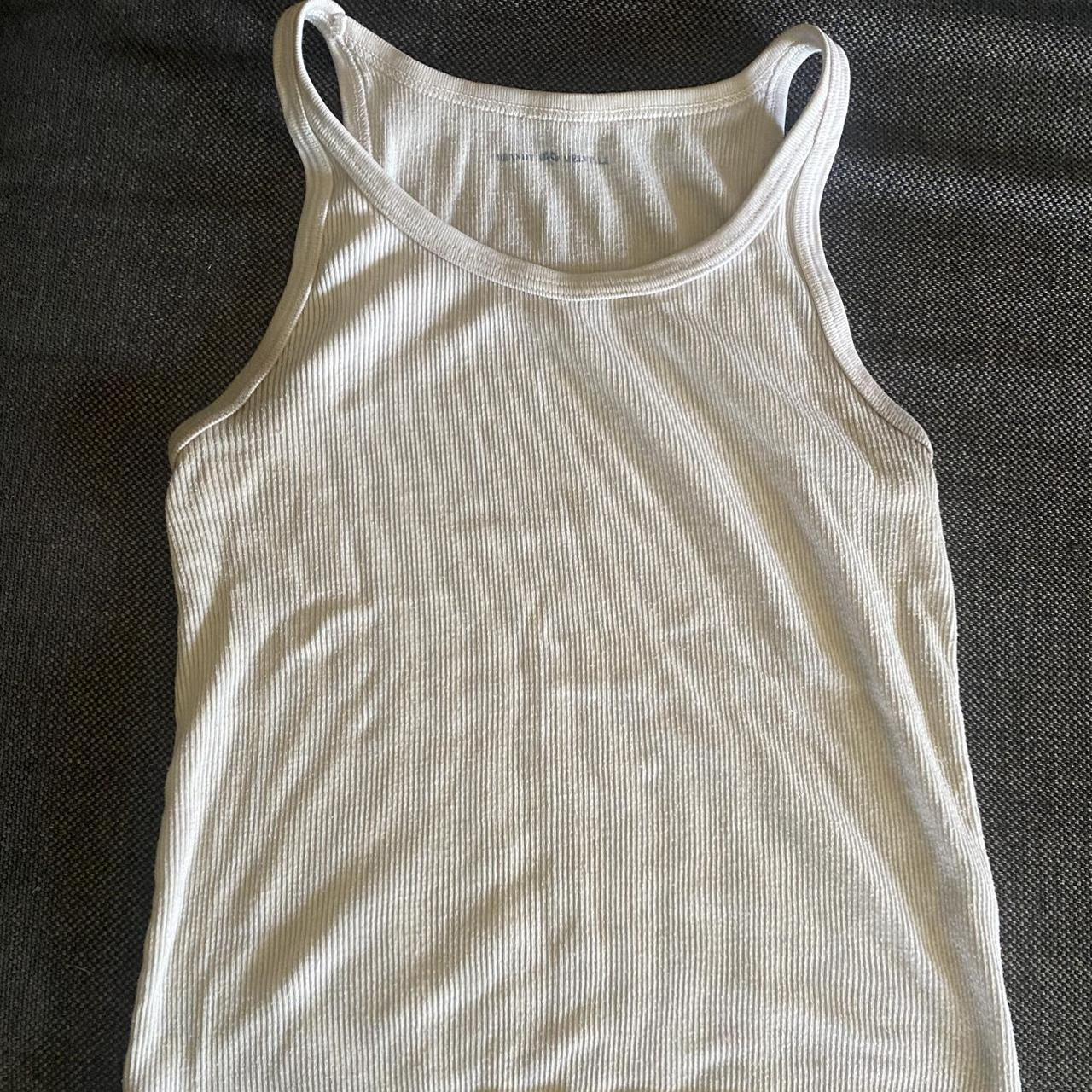 Brandy Melville Women's White Vest | Depop