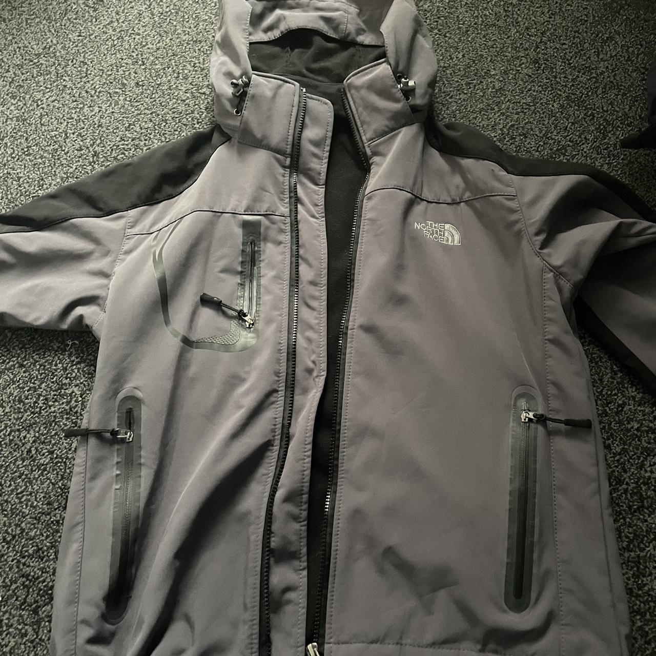 THE NORTH FACE water resistant fleece lined hooded... Depop