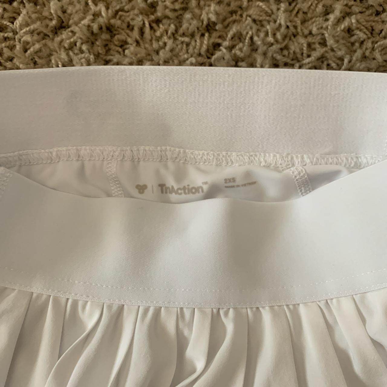aritzia TNA action tennis skirt in white size 2xs no... Depop