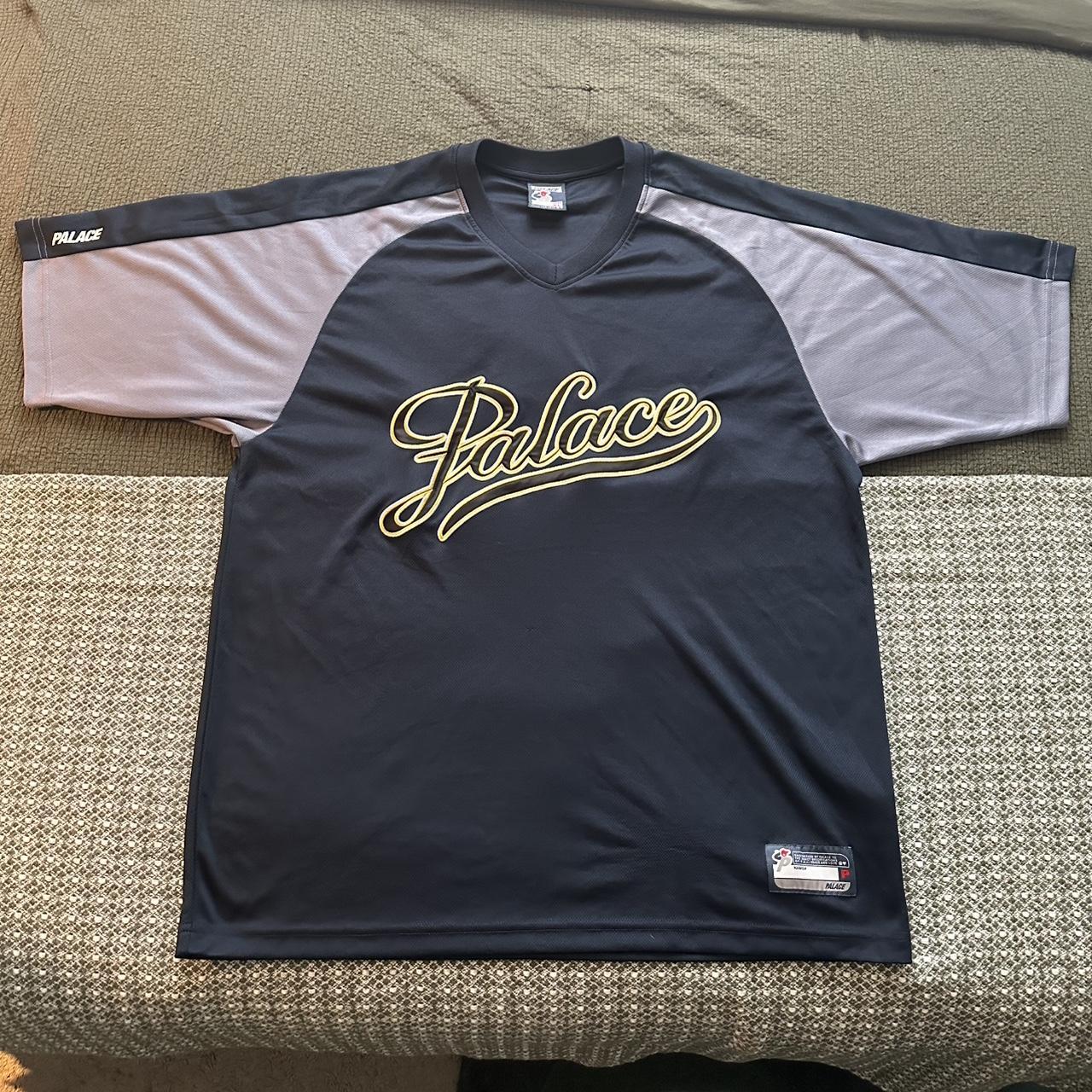 Palace rugby-shirt - Depop