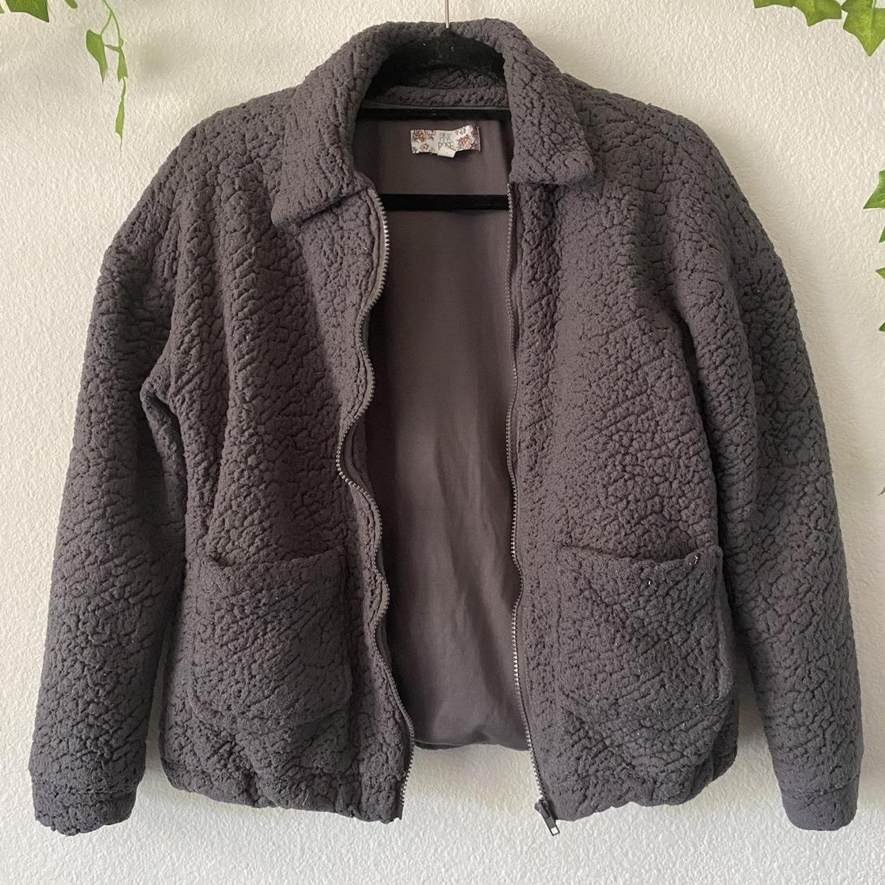 Fuzzy Sherpa jacket Size: Small ( tag says medium... - Depop