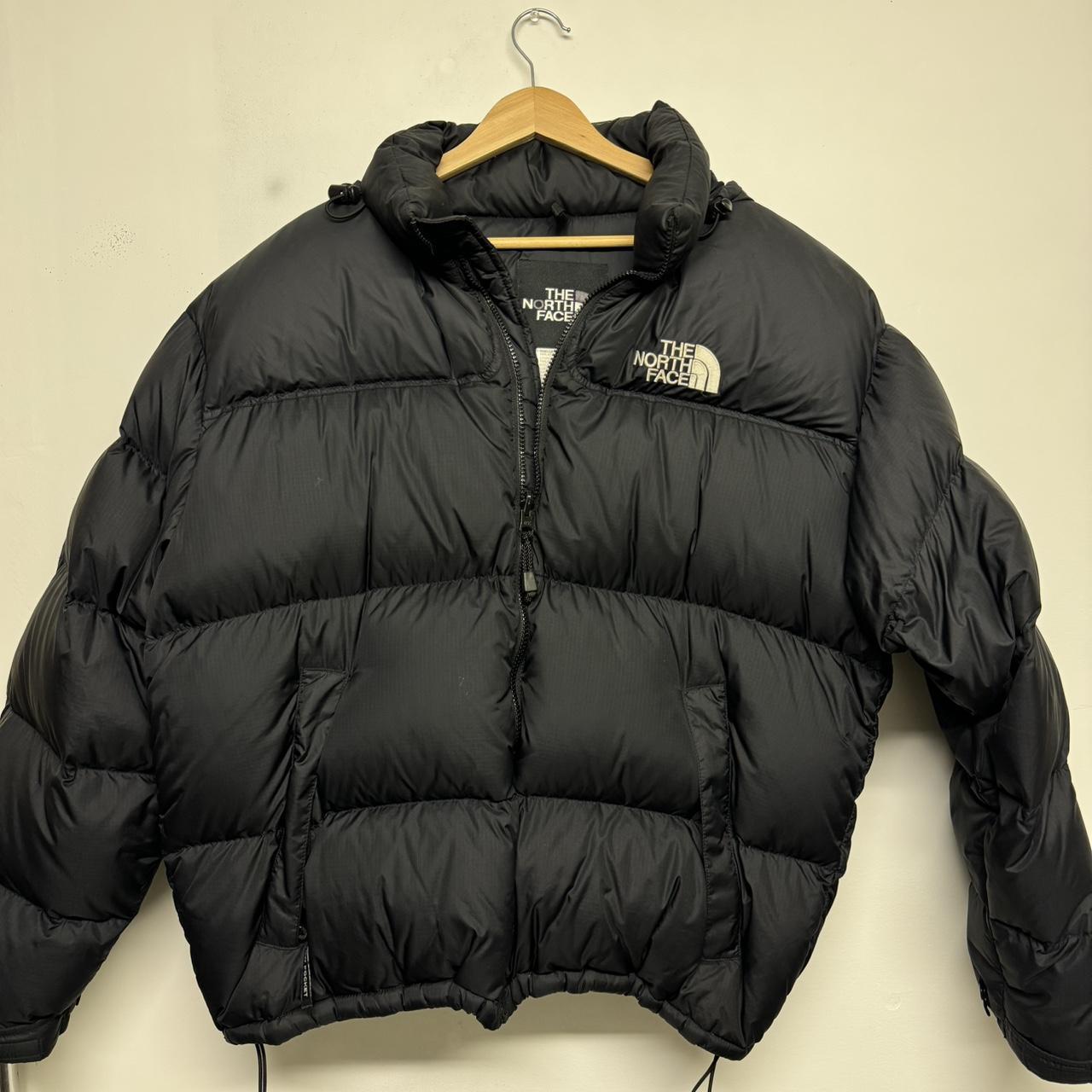 men’s xl vintage north face puffer jacket - Depop