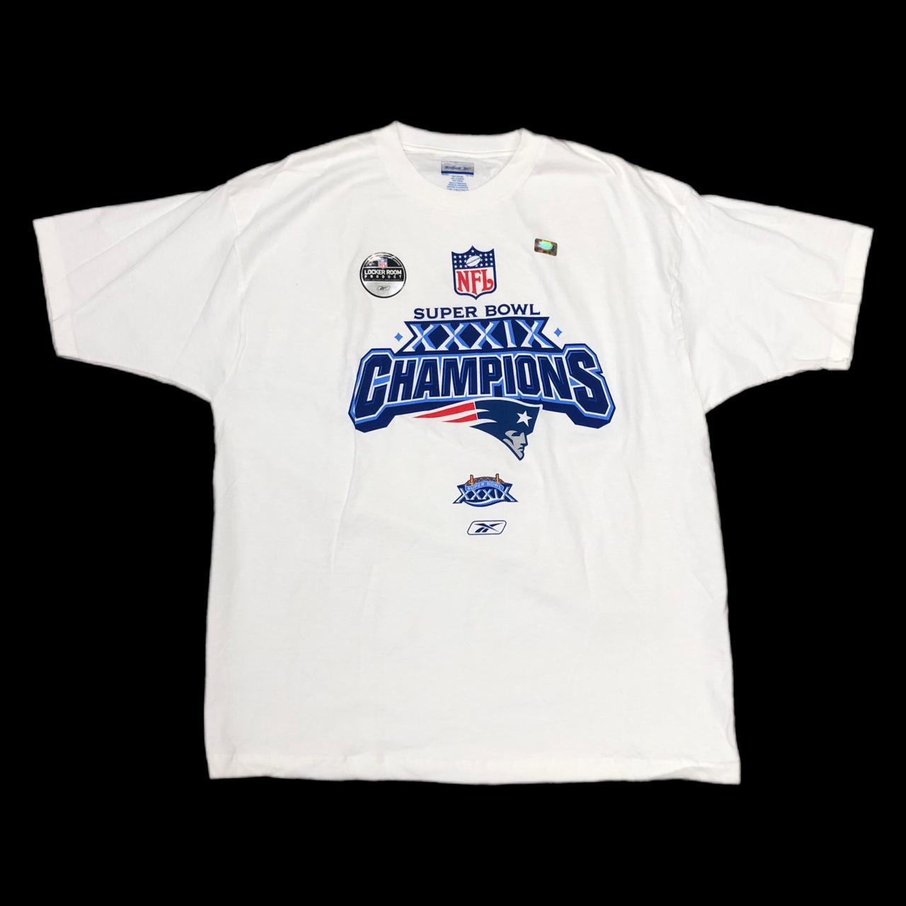 Super Bowl XXXIX Champions Reebok shirt. New England Patriots in