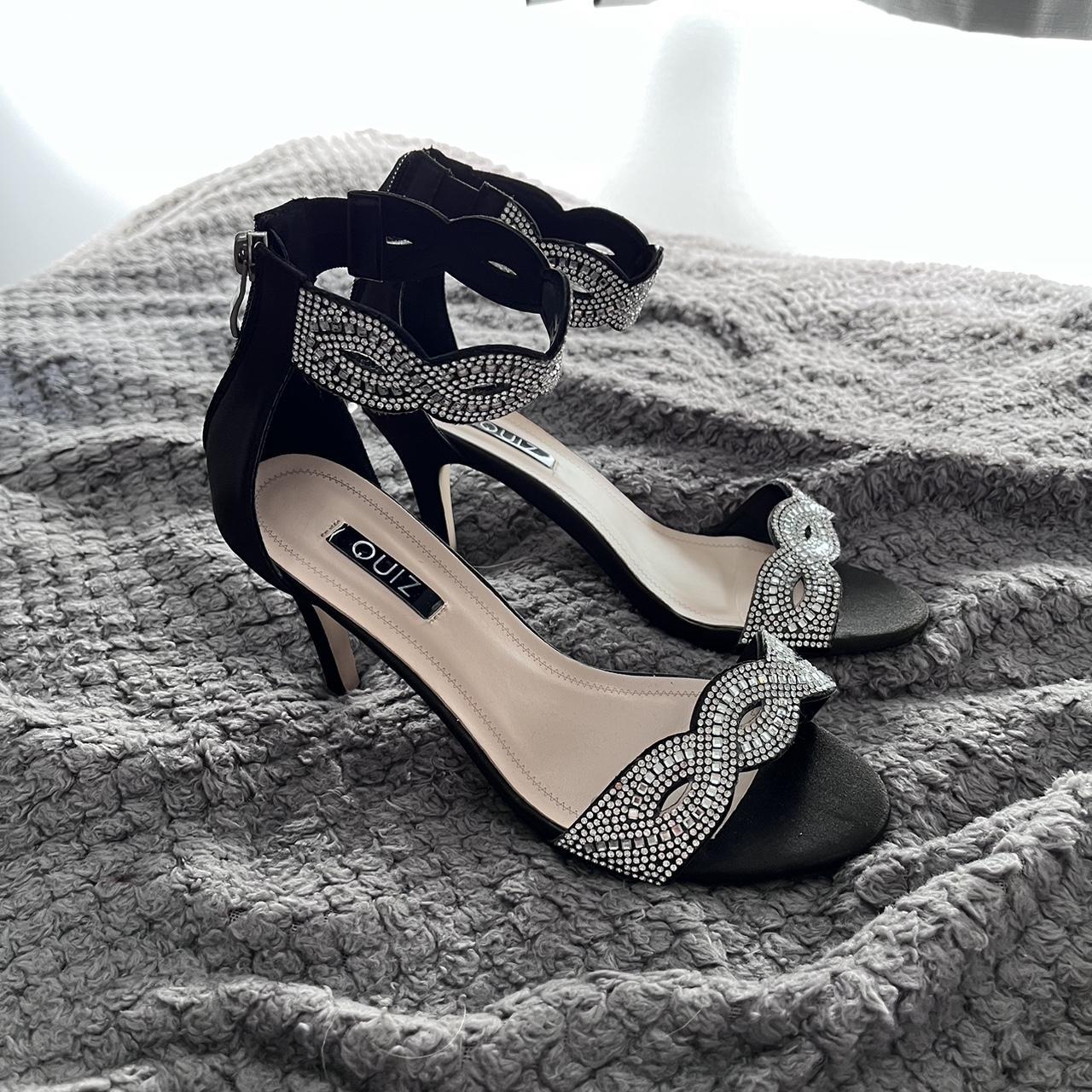 Quiz silver hot sale sandals