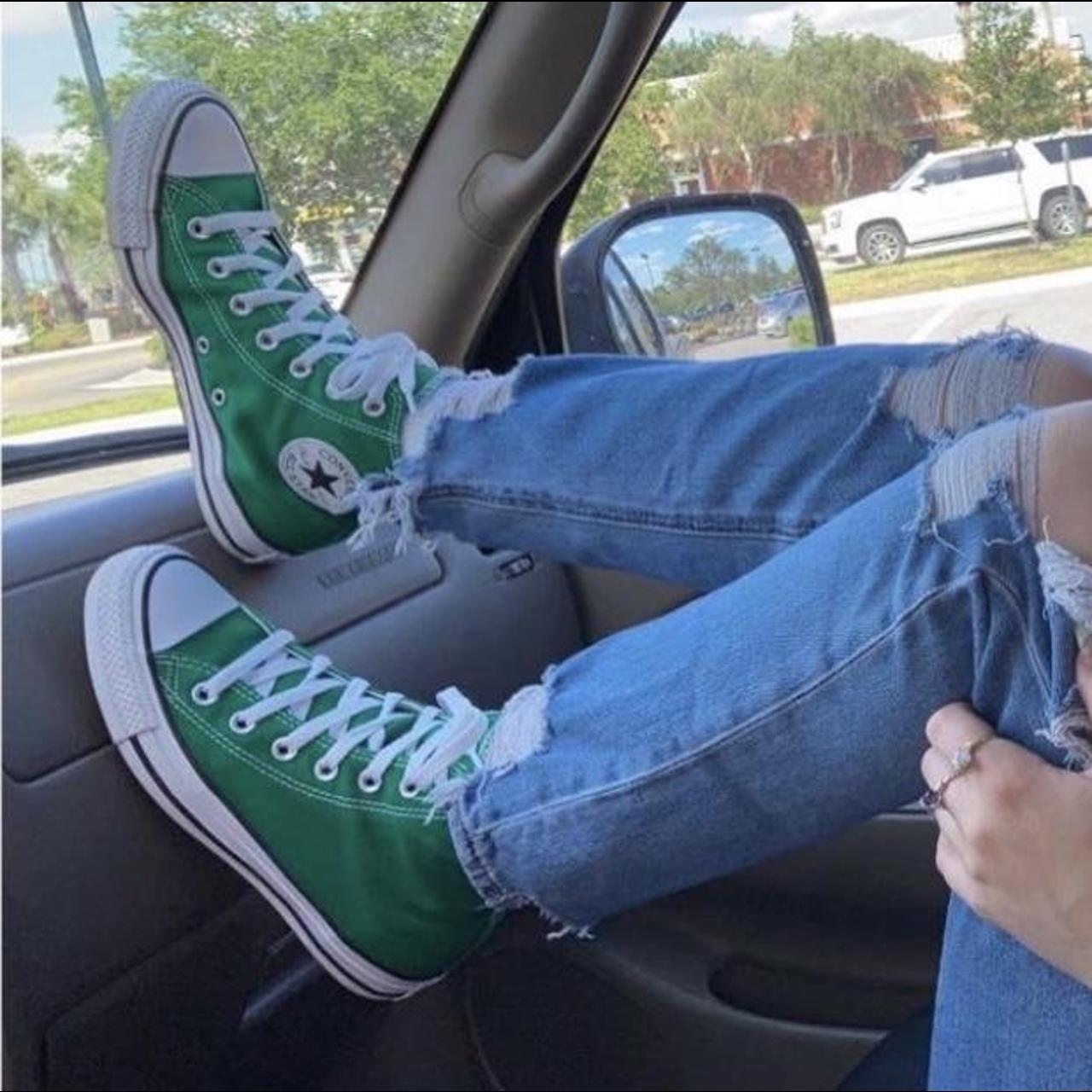 WOMENS GREEN CONVERSE size7 IN GOOD CONDITION!!... Depop