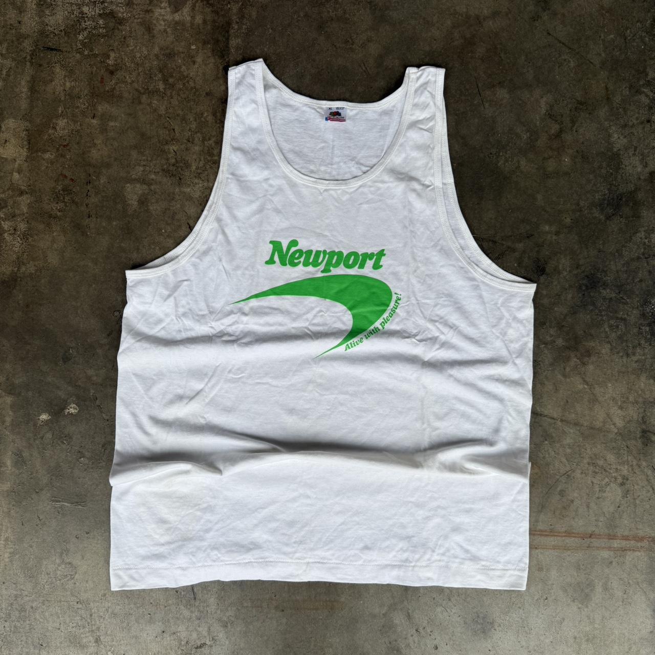 VTG 90s Newport Cigarettes "Alive With Pleasure Australia